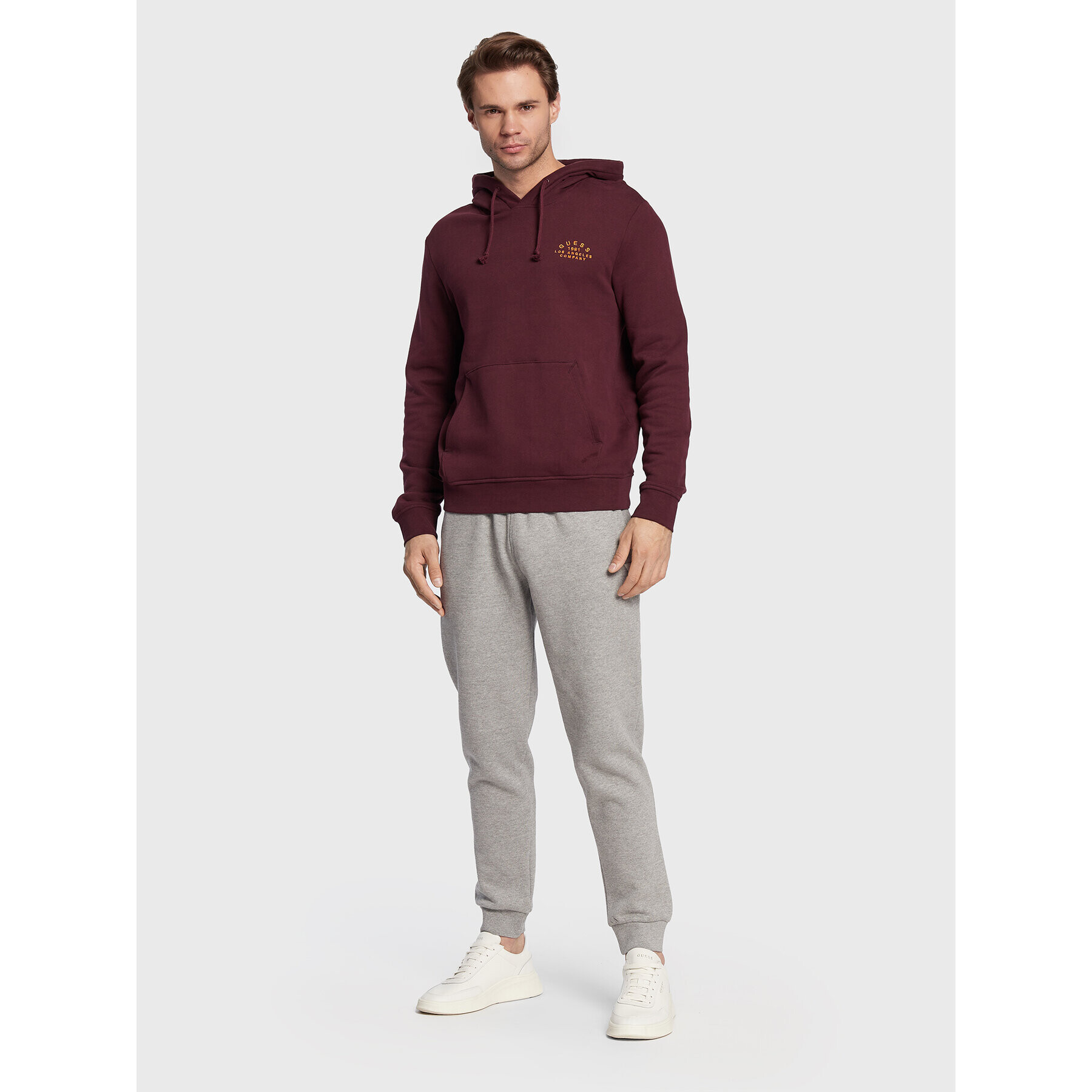 Guess Jopa M2BQ30 KBDA1 Bordo rdeča Slim Fit - Pepit.si