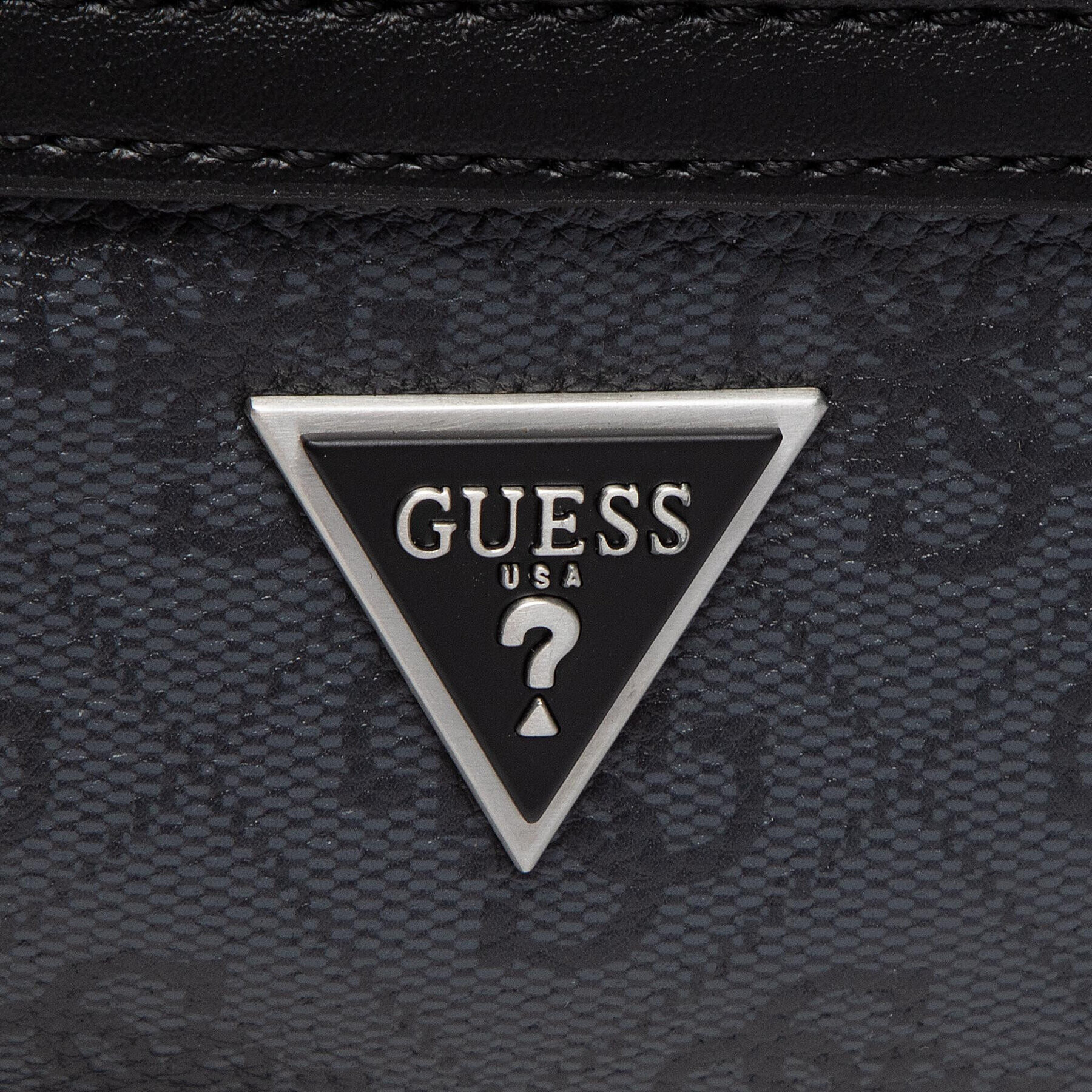 Guess Kozmetični kovček Vezzola Smart Beauty Case HMEVZL P2243 Siva - Pepit.si