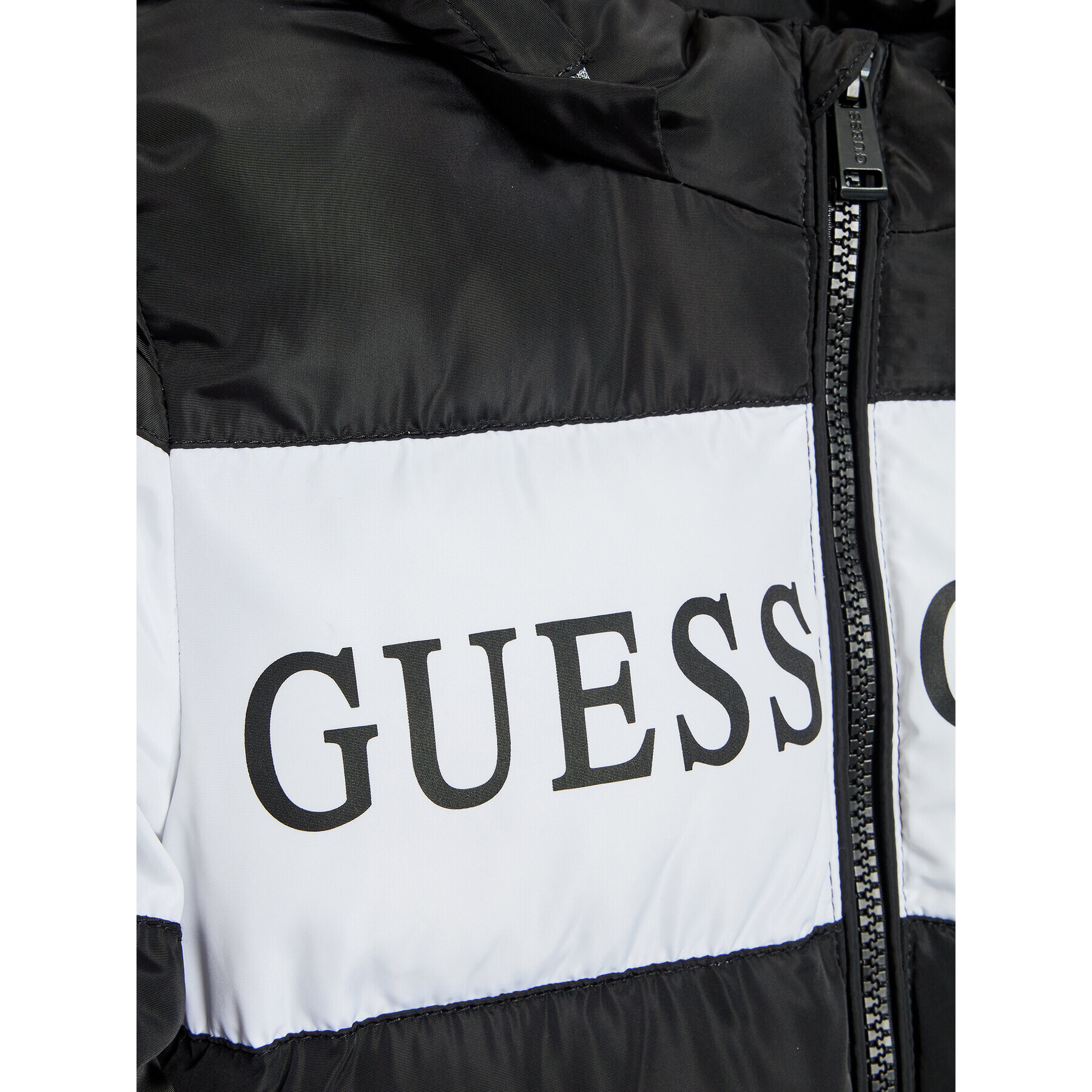 Guess Puhovka J2BL00 WB240 Črna rodijeva prevleka Regular Fit - Pepit.si