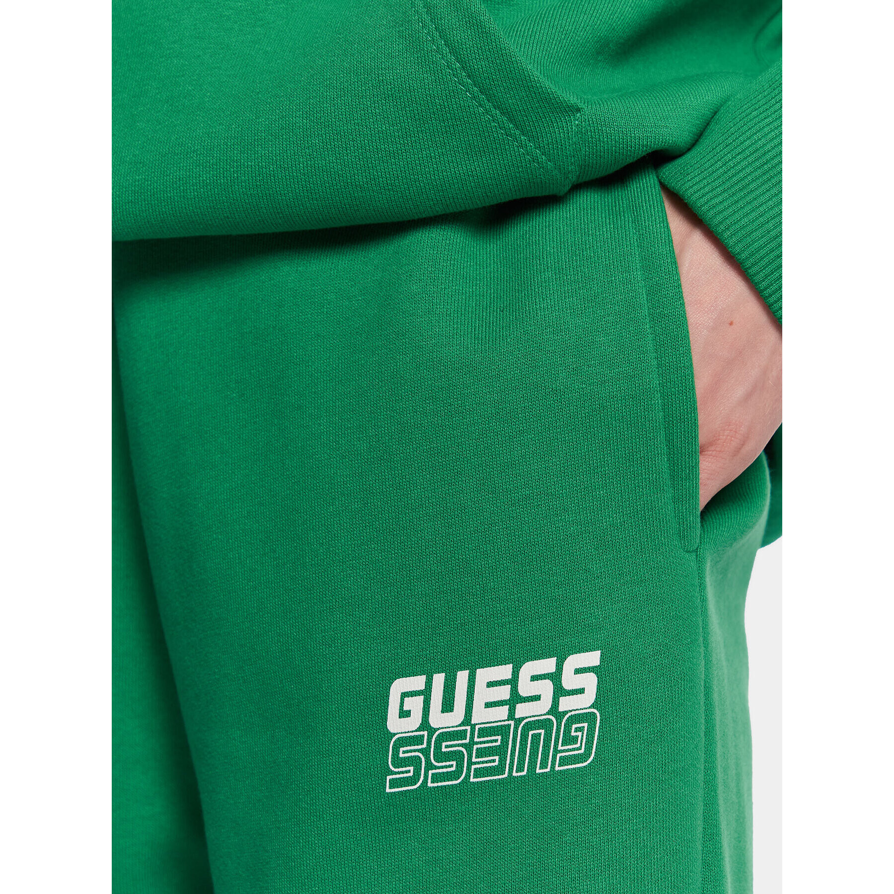 Guess Spodnji del trenirke Alisha V2BB18 K9V34 Zelena Regular Fit - Pepit.si