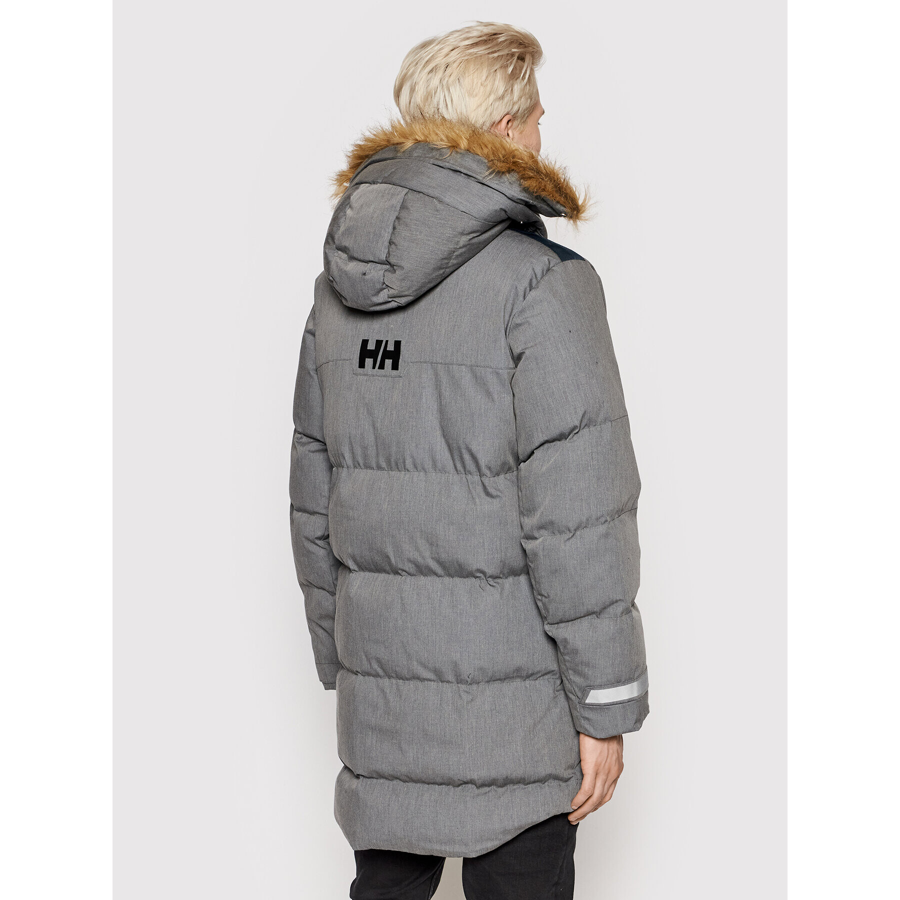 Helly Hansen Puhovka Barents 53167 Siva Regular Fit - Pepit.si