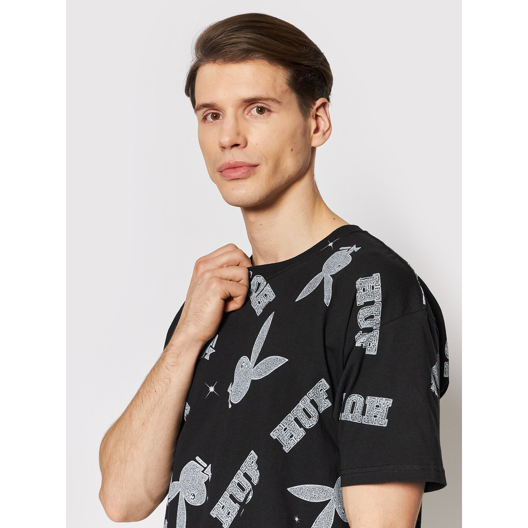 HUF Majica PLAYBOY Vvs Pattern TS01780 Črna Regular Fit - Pepit.si