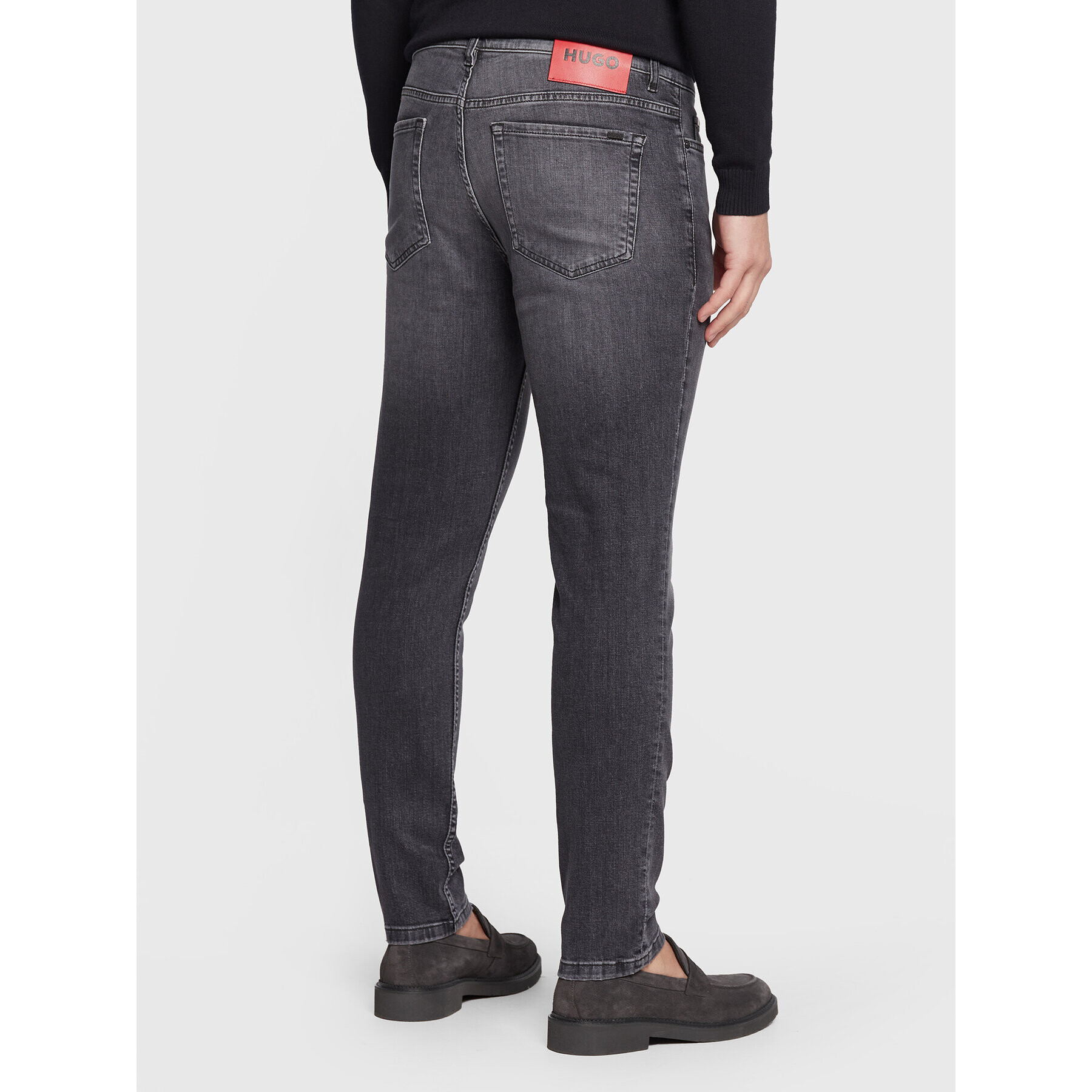 Hugo Jeans hlače 50476210 Siva Tapered Fit - Pepit.si