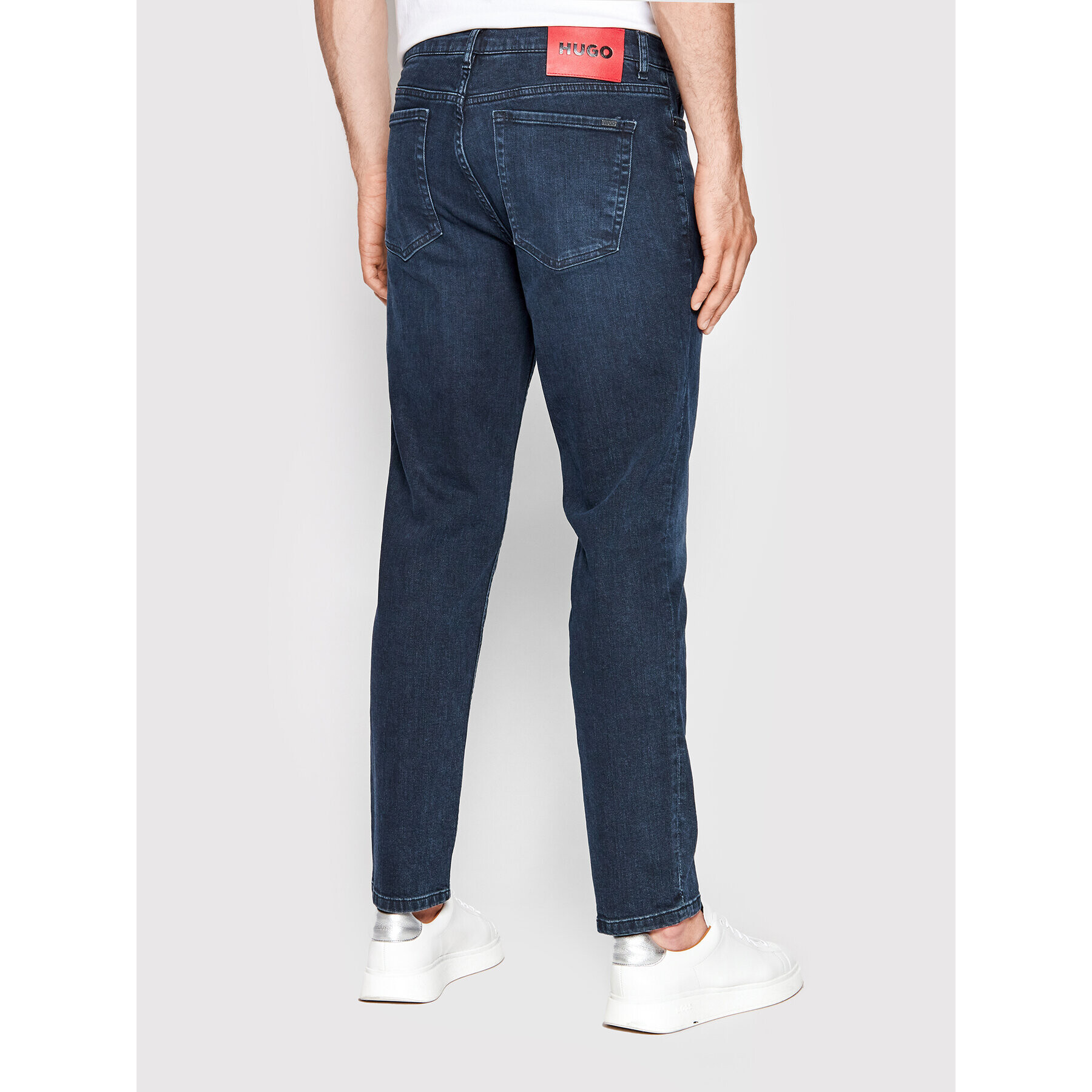 Hugo Jeans hlače 634 50469157 Mornarsko modra Slim Fit - Pepit.si