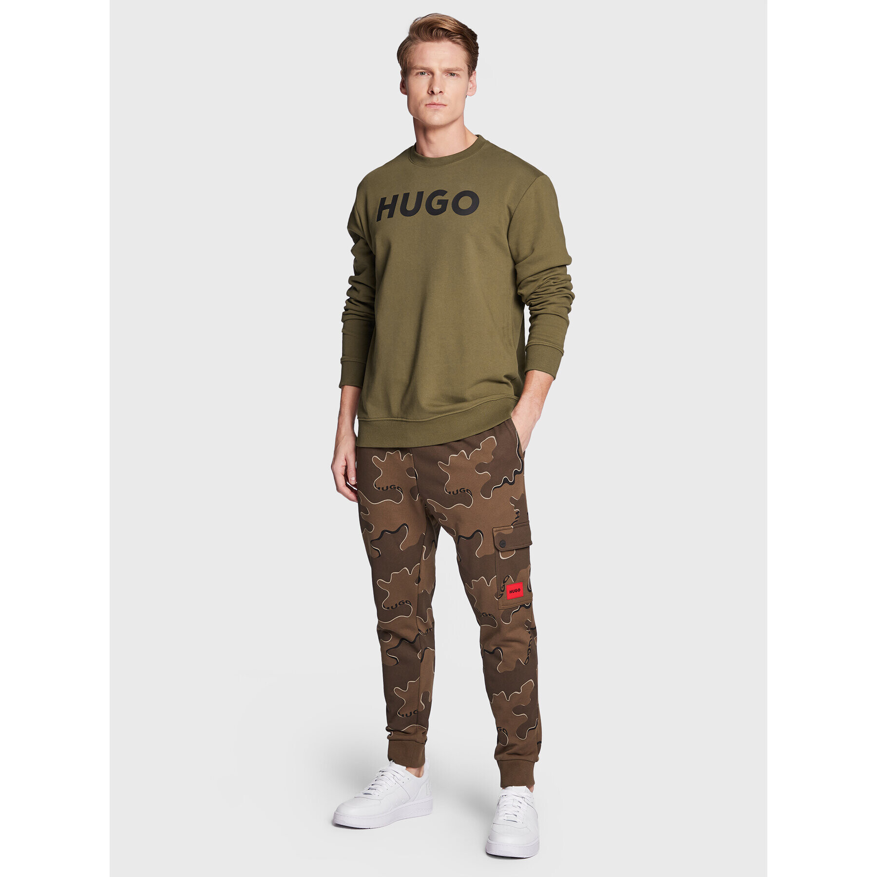 Hugo Spodnji del trenirke Dromwell 50481348 Khaki Regular Fit - Pepit.si