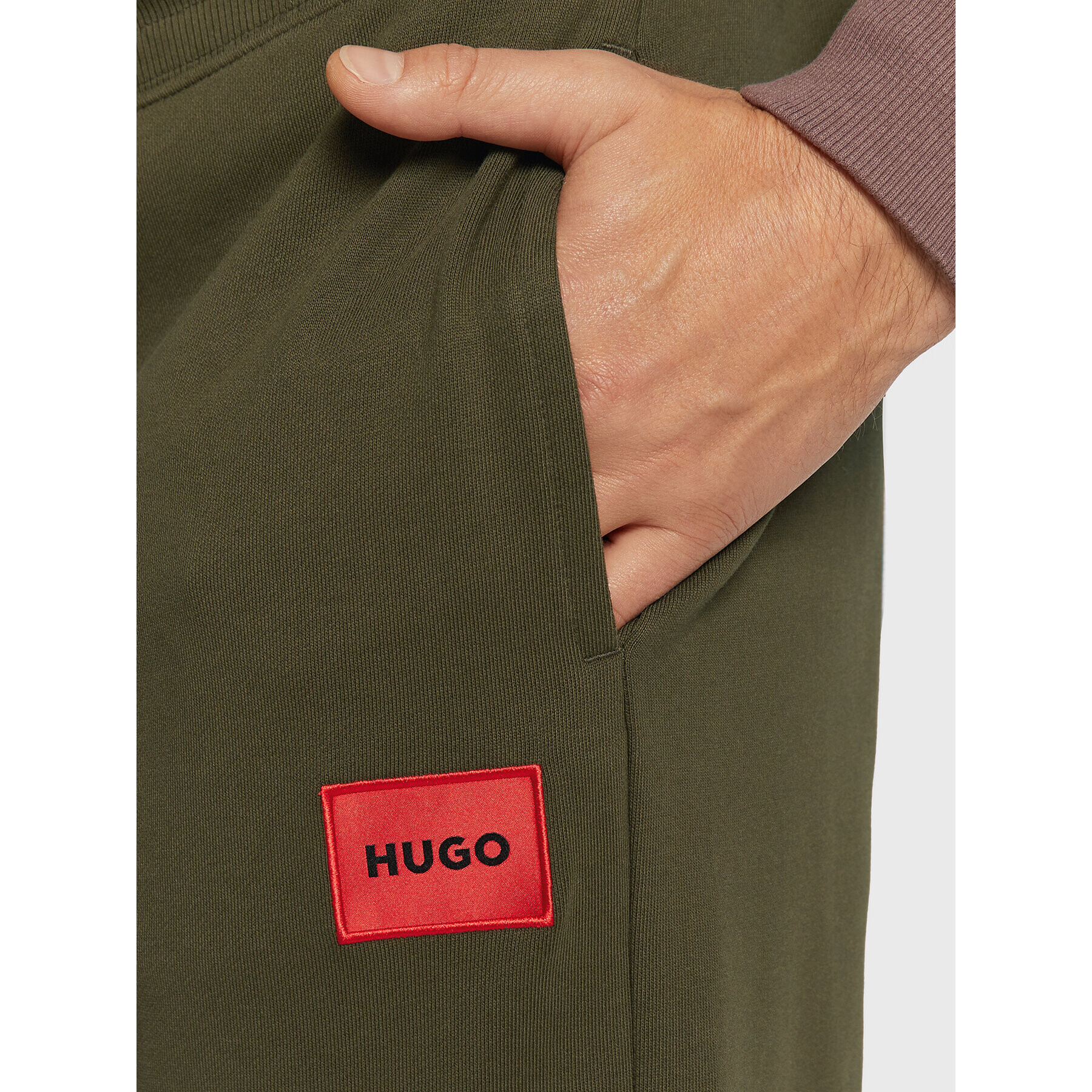 Hugo Spodnji del trenirke Dwellrom 50479164 Zelena Relaxed Fit - Pepit.si