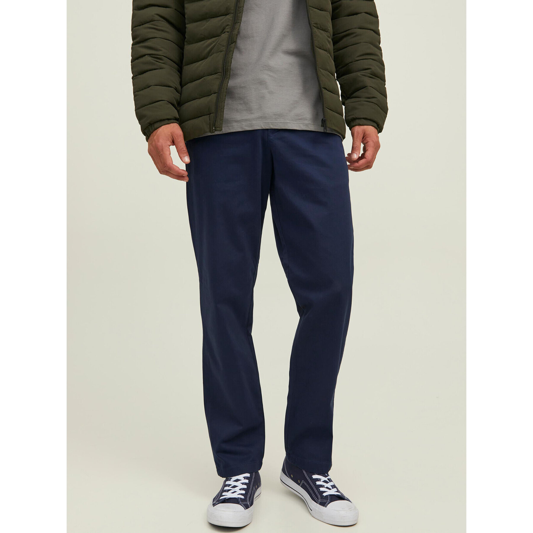 Jack&Jones Hlače iz tkanine Kane Bowie 12218621 Mornarsko modra Loose Fit - Pepit.si