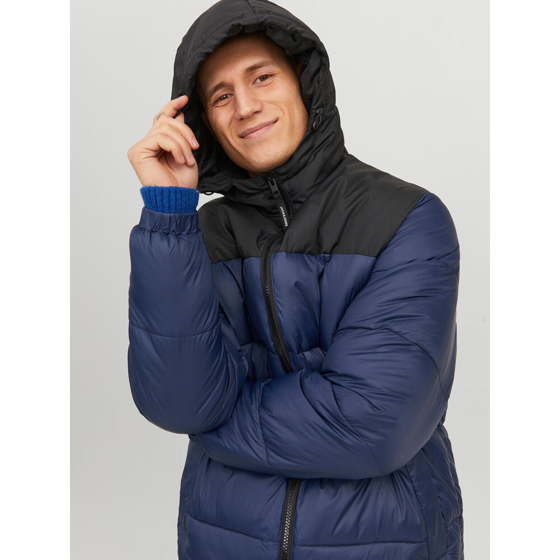 Jack&Jones Puhovka 12235859 Mornarsko modra Regular Fit - Pepit.si