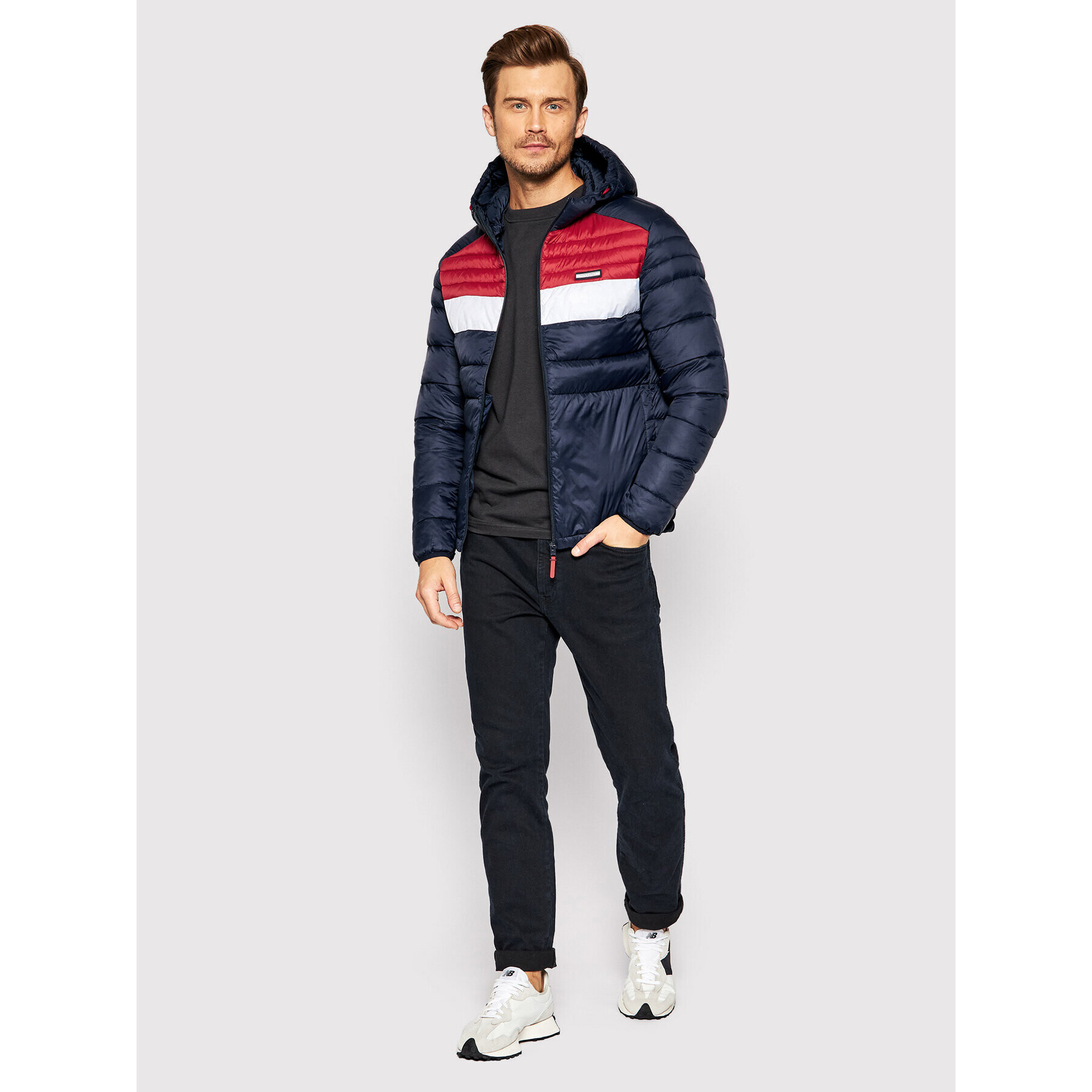 Jack&Jones Puhovka Ace 12189882 Mornarsko modra Regular Fit - Pepit.si