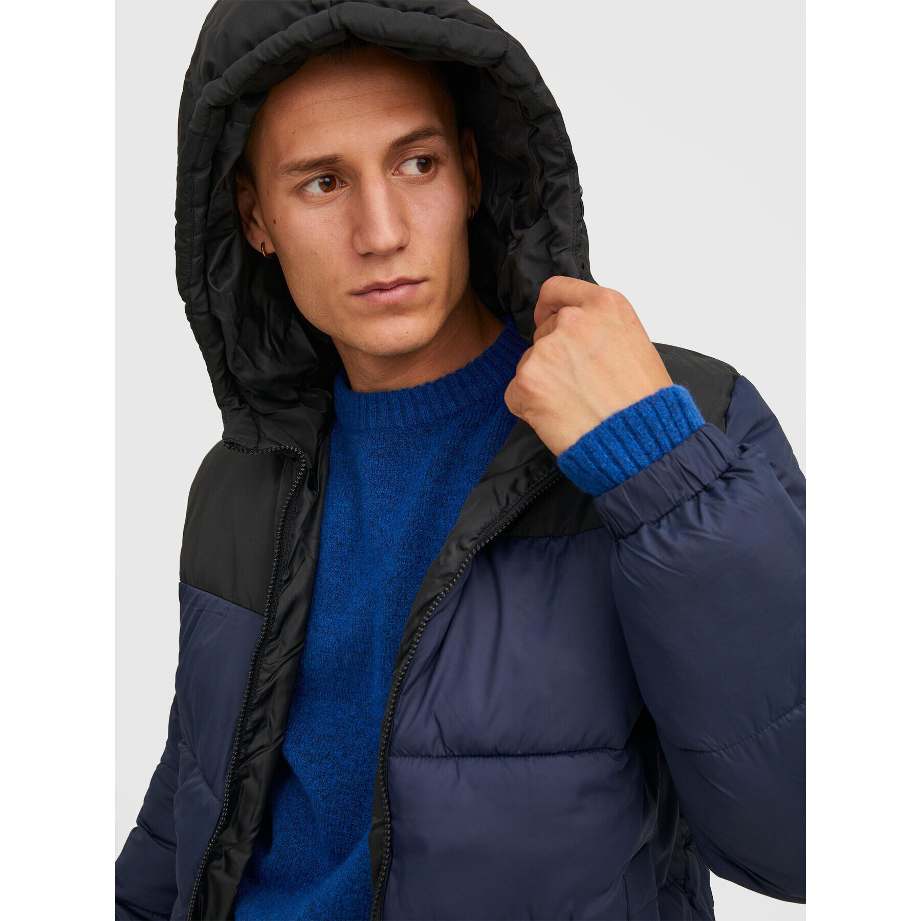 Jack&Jones Puhovka Chili 12212212 Mornarsko modra Regular Fit - Pepit.si