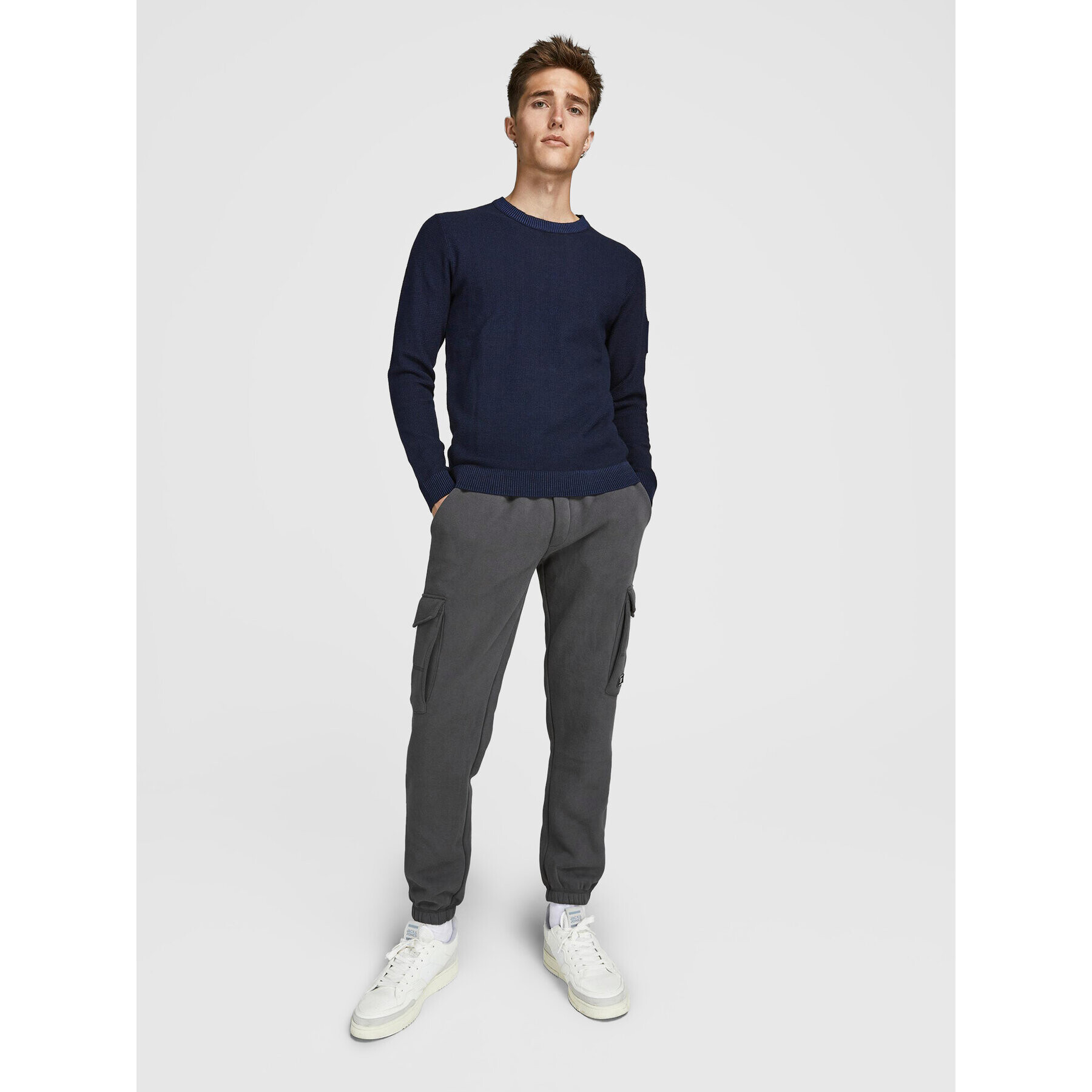 Jack&Jones Spodnji del trenirke Gordon 12195583 Siva Regular Fit - Pepit.si