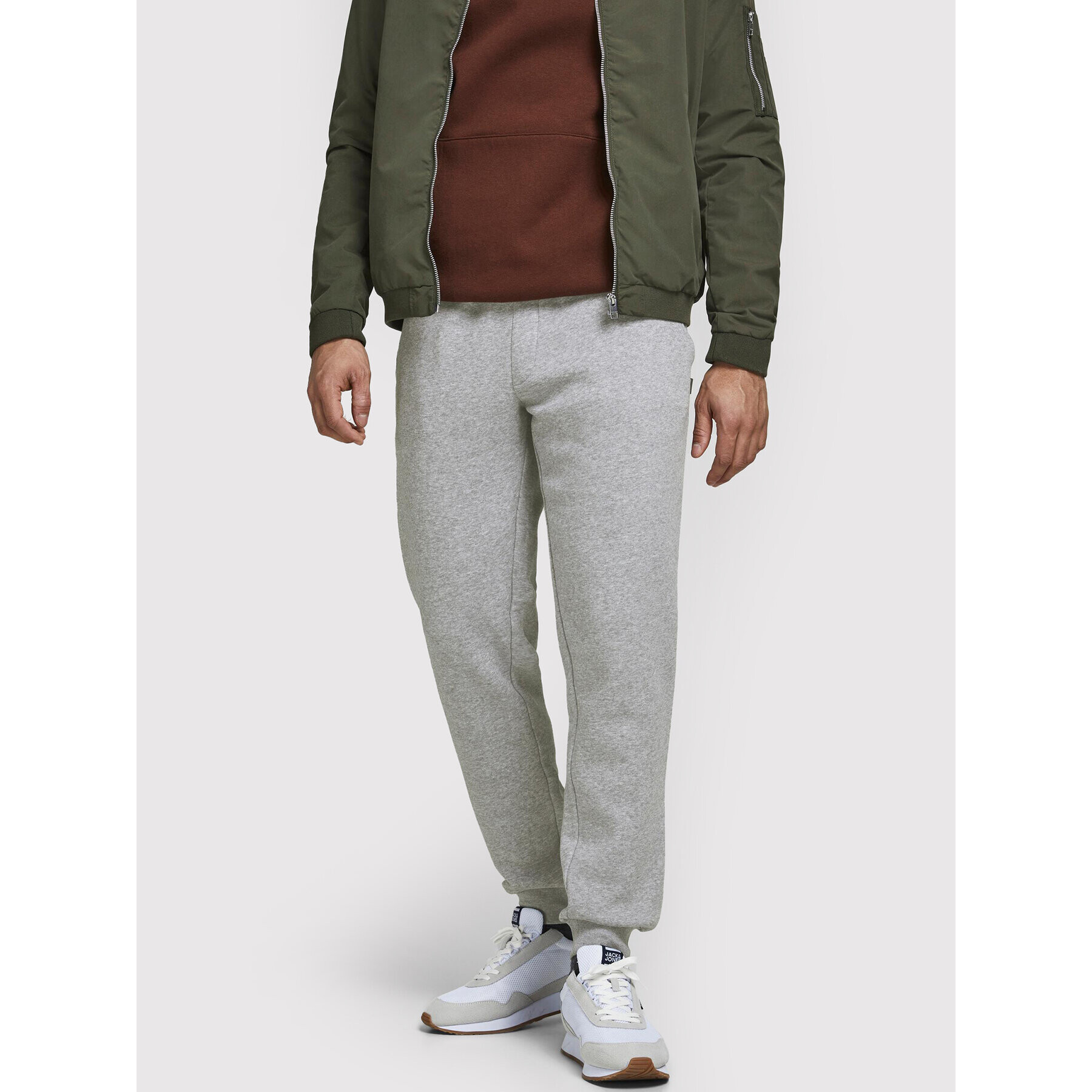 Jack&Jones Spodnji del trenirke Gordon 12195726 Siva Regular Fit - Pepit.si