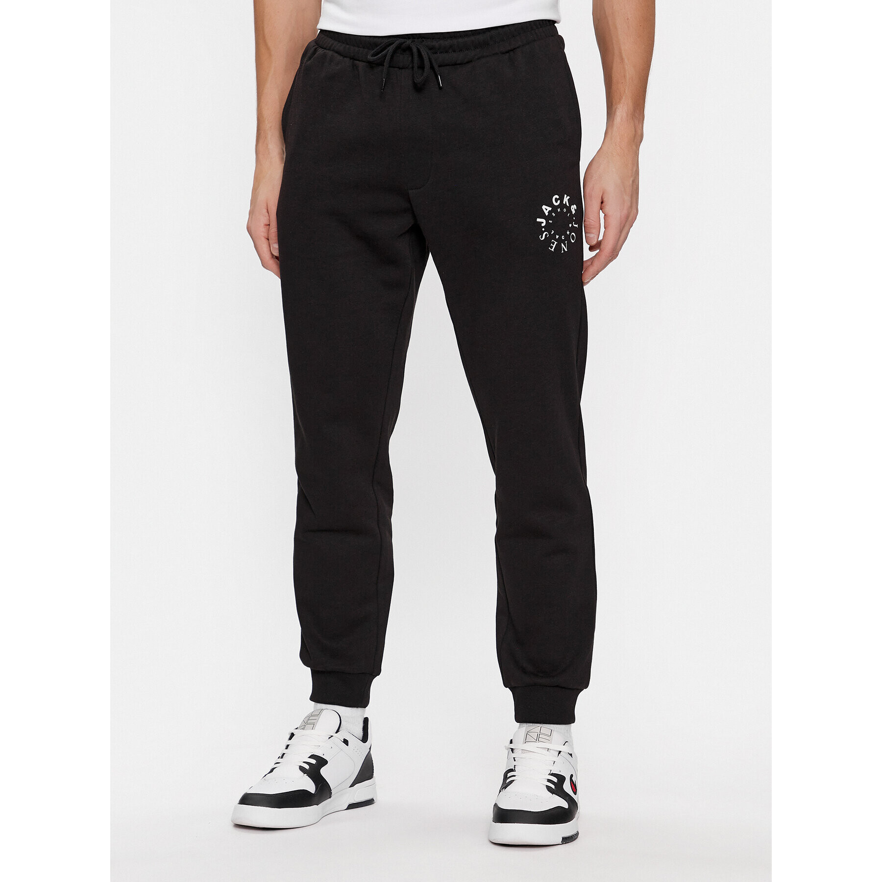 Jack&Jones Spodnji del trenirke Gordon 12242594 Črna Regular Fit - Pepit.si