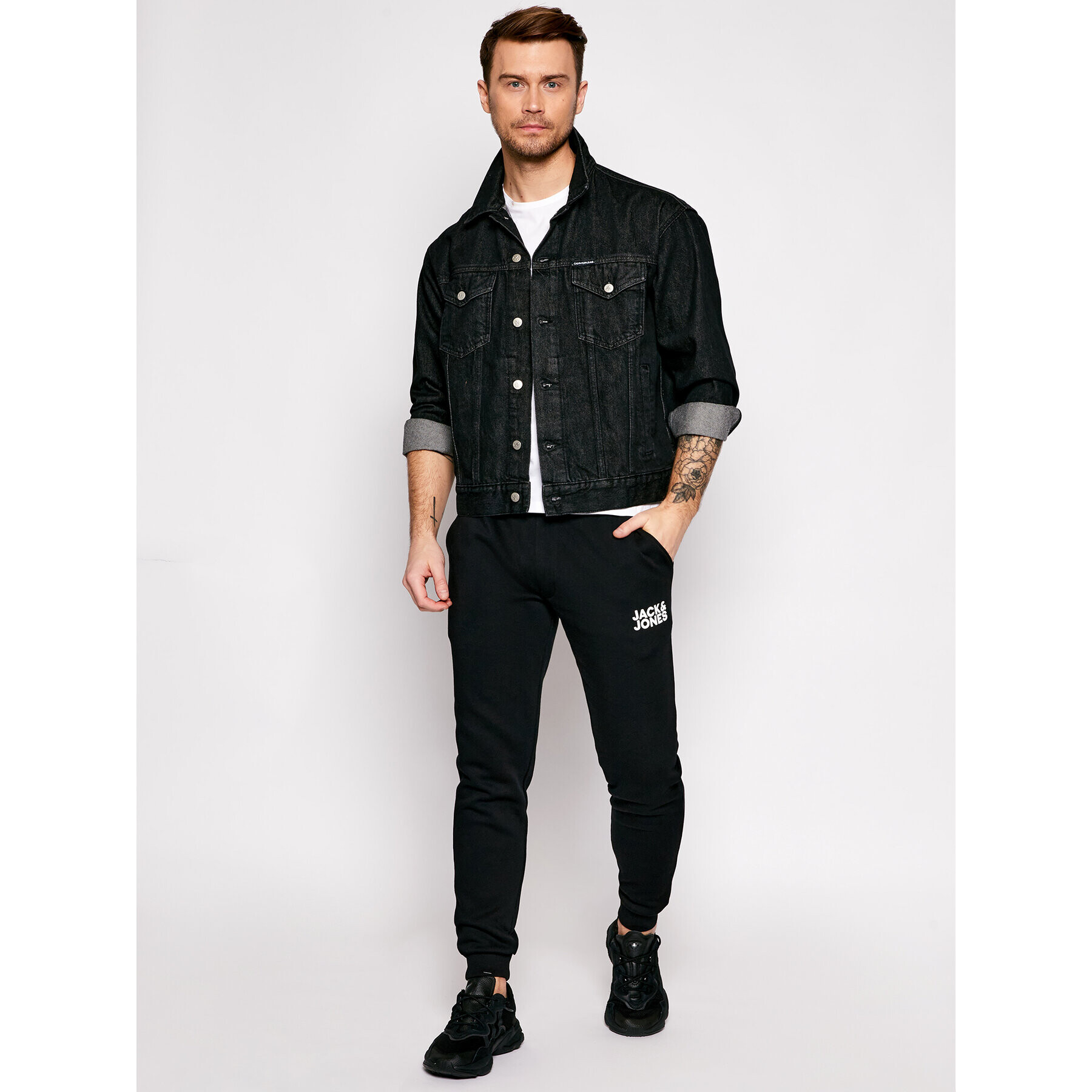 Jack&Jones Spodnji del trenirke Gordon Newsoft 12178421 Črna Regular Fit - Pepit.si