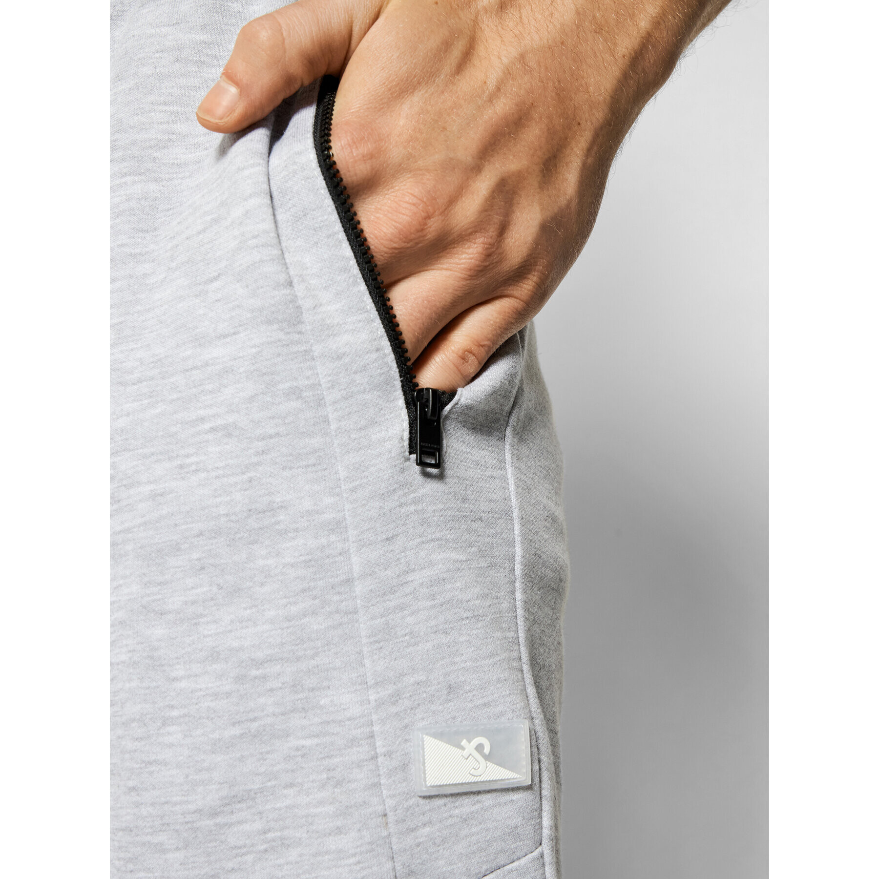 Jack&Jones Spodnji del trenirke Will Air Sweat Noos 12184970 Siva Regular Fit - Pepit.si