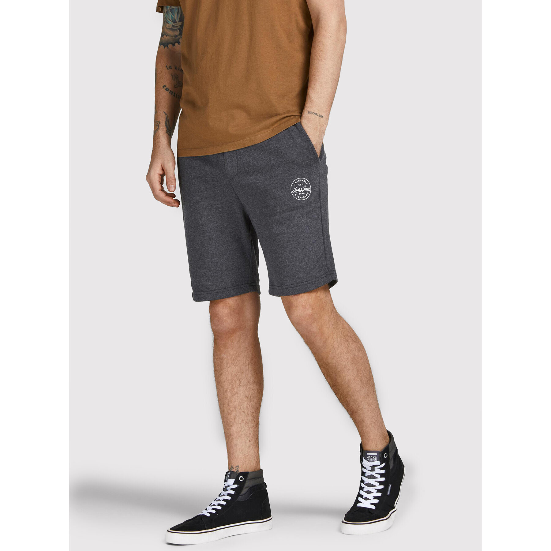 Jack&Jones Športne kratke hlače Shark 12182595 Siva Regular Fit - Pepit.si