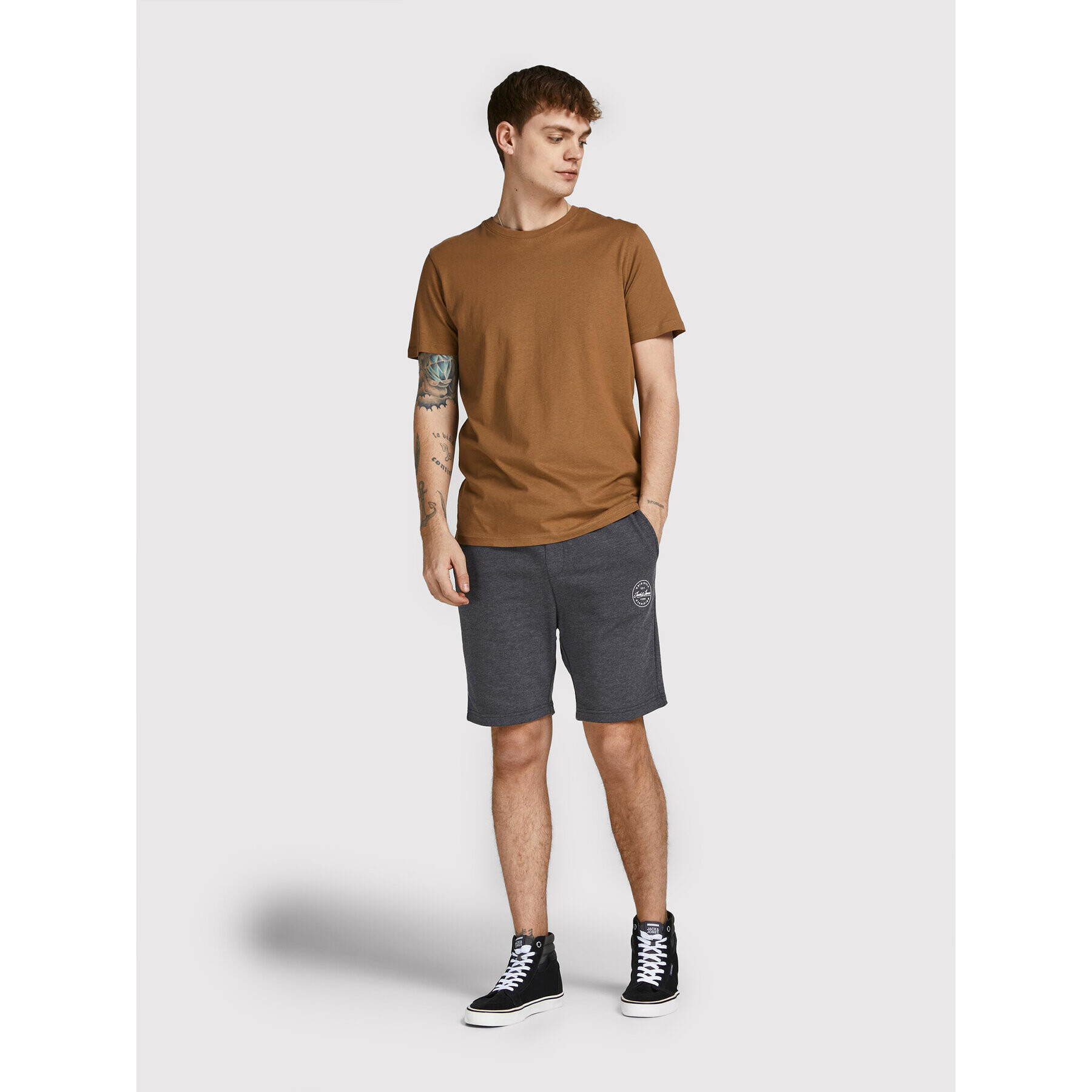 Jack&Jones Športne kratke hlače Shark 12182595 Siva Regular Fit - Pepit.si