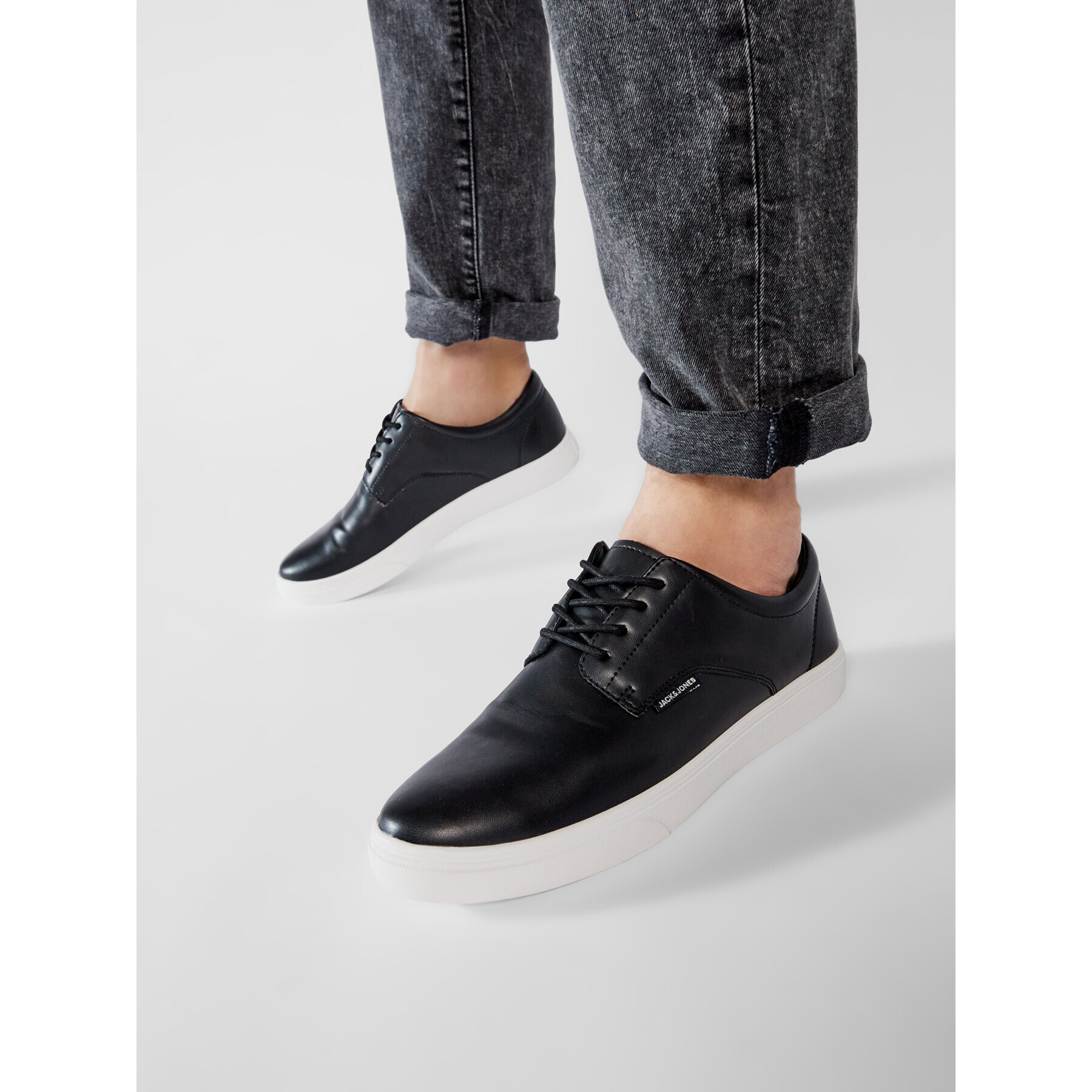 Jack&Jones Superge Jfwhalo 12182047 Črna - Pepit.si