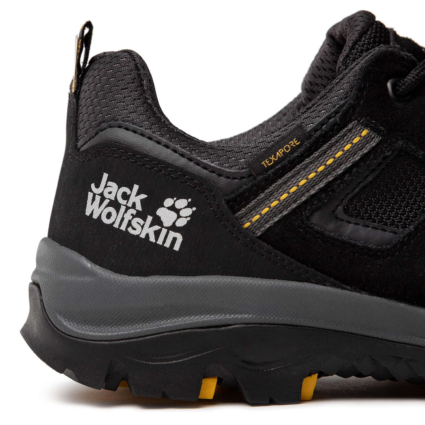 Jack Wolfskin Trekking čevlji Vojo 3 Texapore Low M 4042441 Črna - Pepit.si