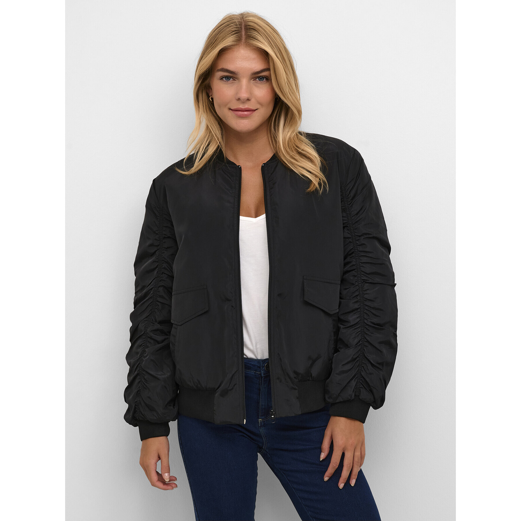 Kaffe Bomber jakna Boli 10507580 Črna Relaxed Fit - Pepit.si