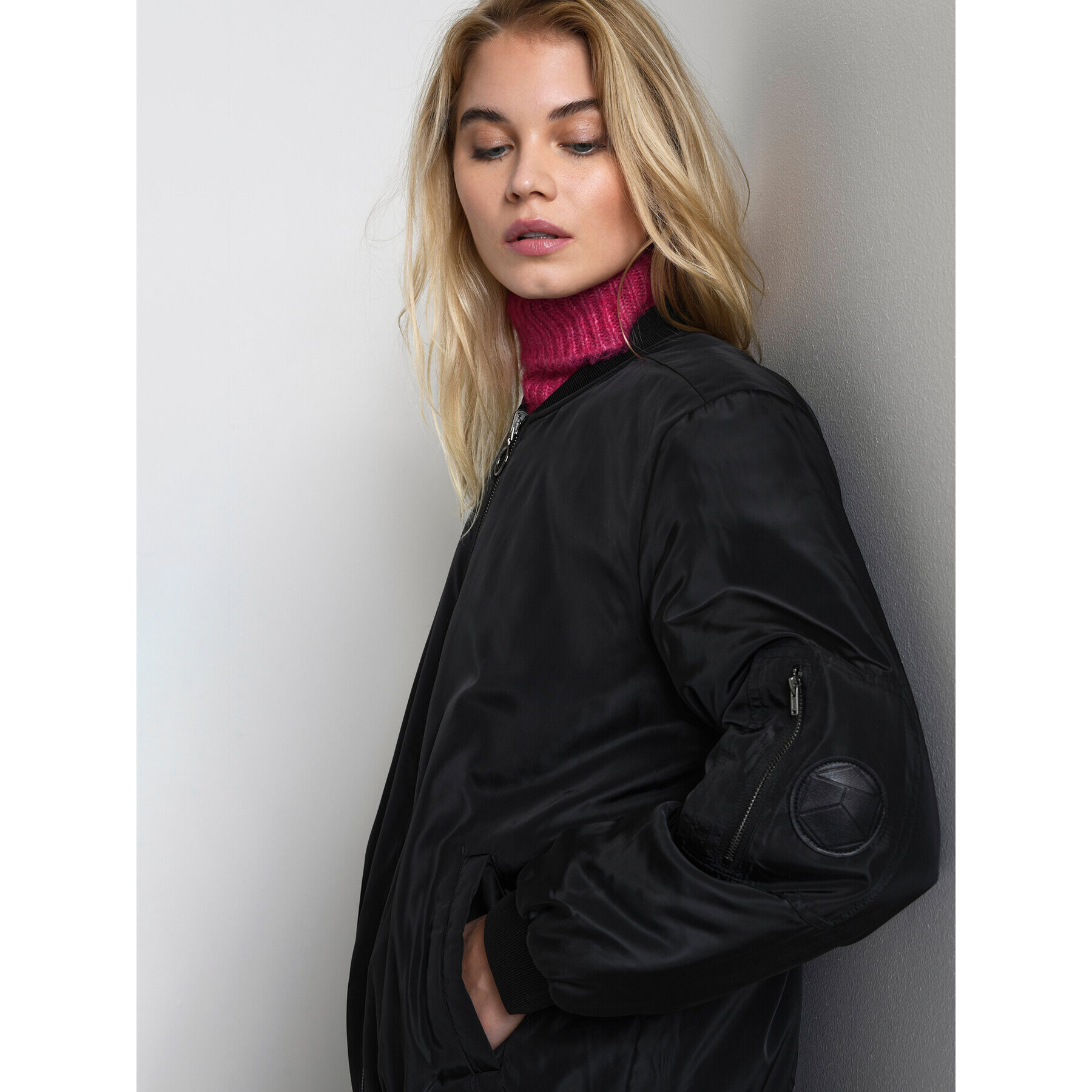 Kaffe Bomber jakna Boline 10506755 Črna Regular Fit - Pepit.si