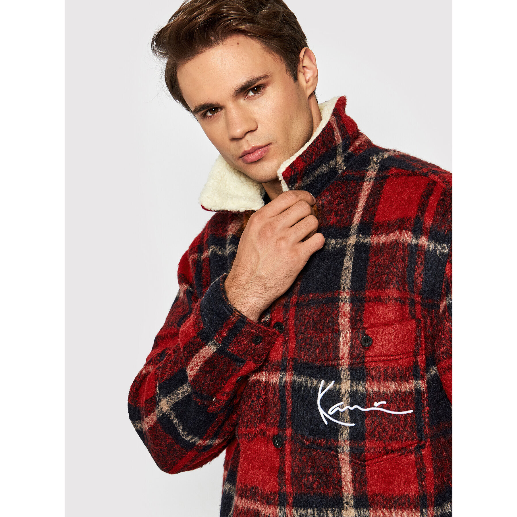 Karl Kani Prehodna jakna UNISEX Chest Signature 6071405 Rdeča Relaxed Fit - Pepit.si