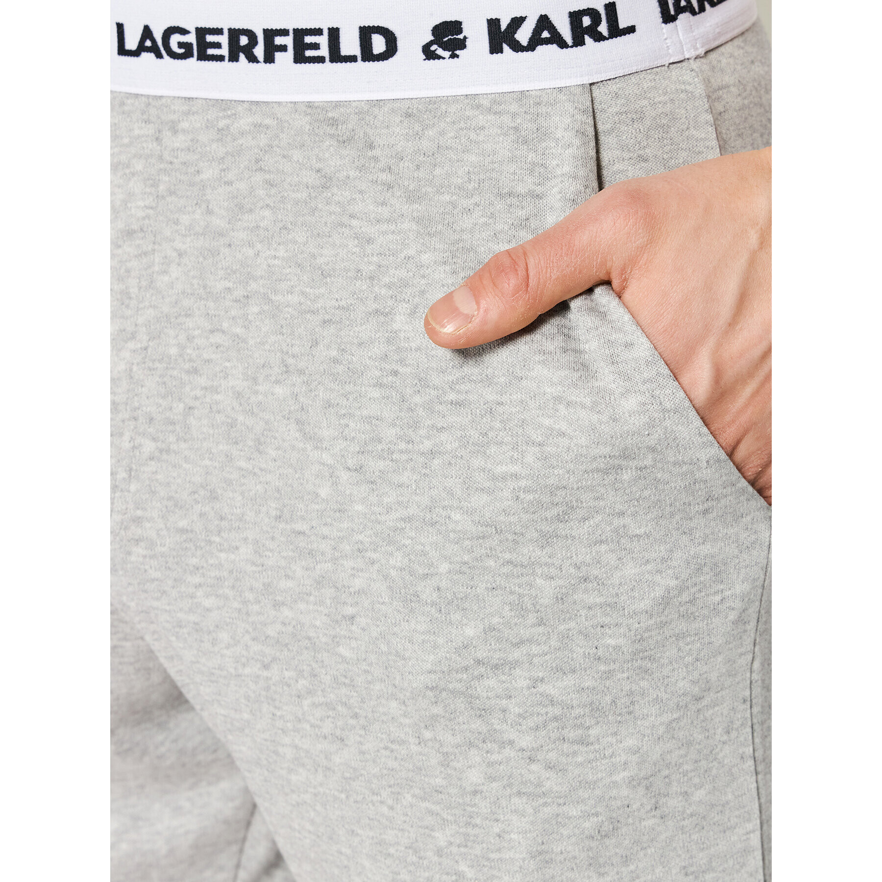 KARL LAGERFELD Pižama 220M2181 Bela Regular Fit - Pepit.si