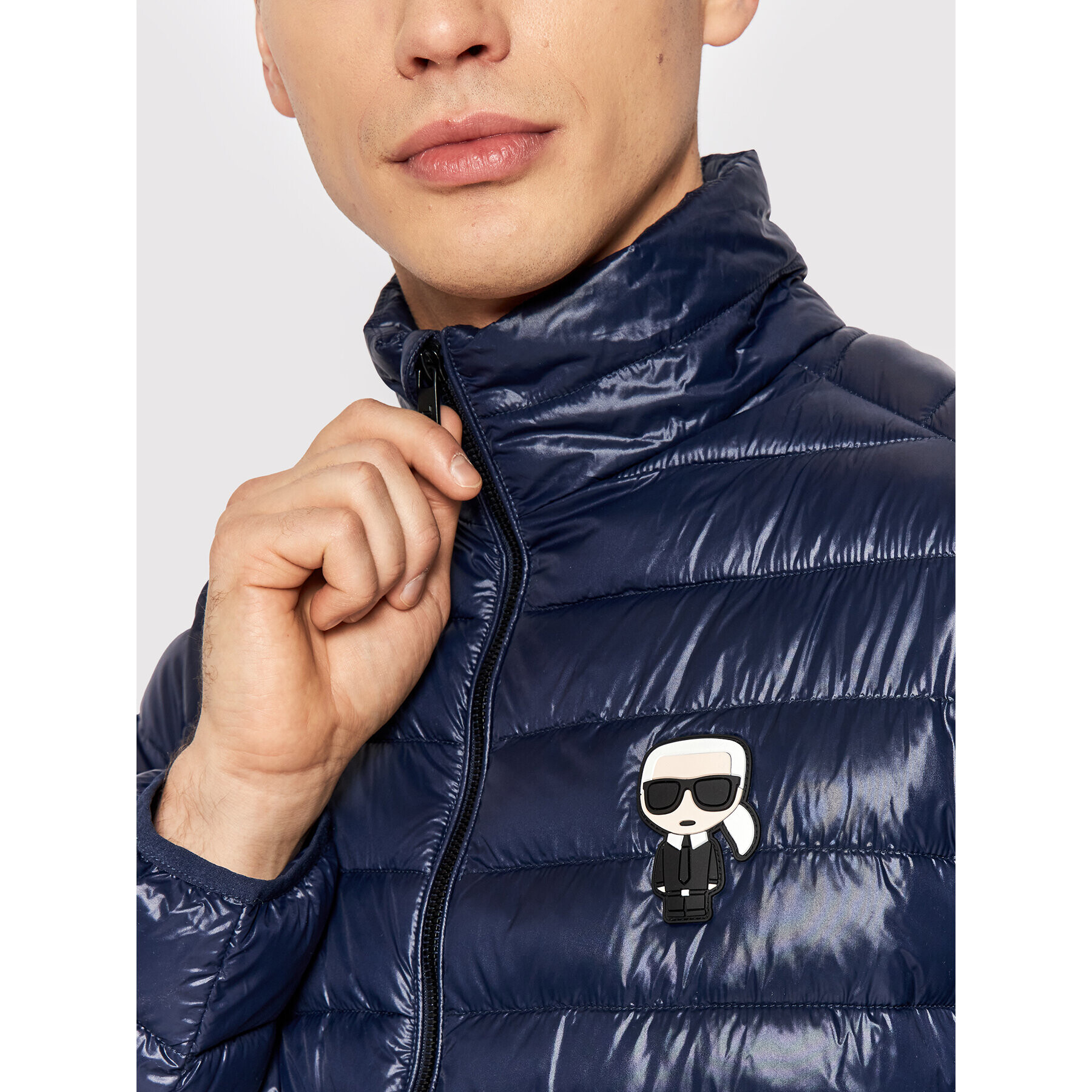 KARL LAGERFELD Puhovka 505022 521590 Mornarsko modra Regular Fit - Pepit.si