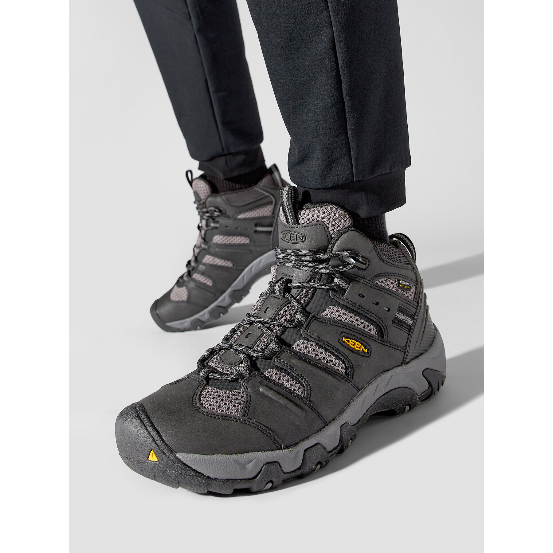 Keen Trekking čevlji Koven Mid Wp 1020210 Črna - Pepit.si