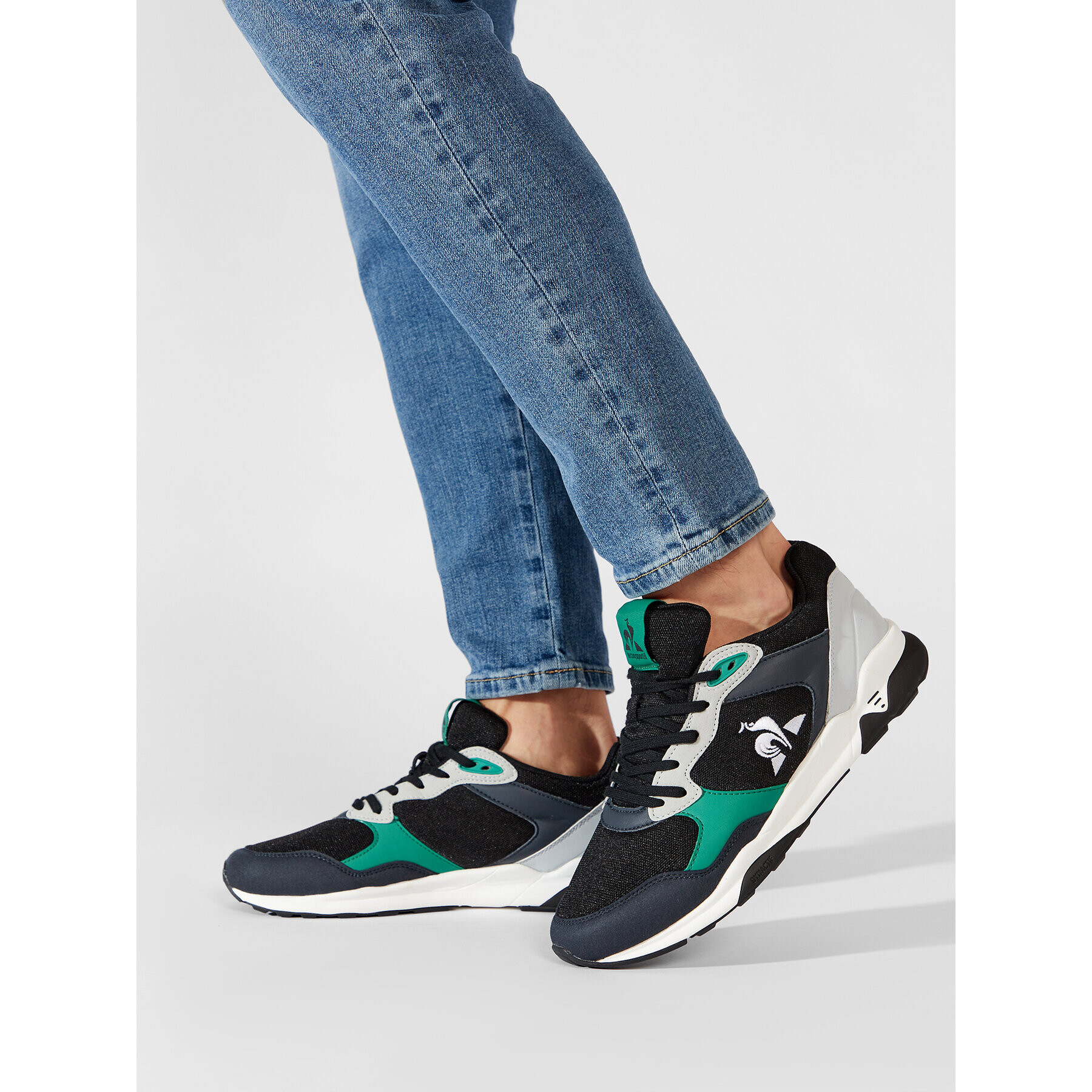 Le Coq Sportif Superge Lcs R500 Color 2220937 Črna - Pepit.si