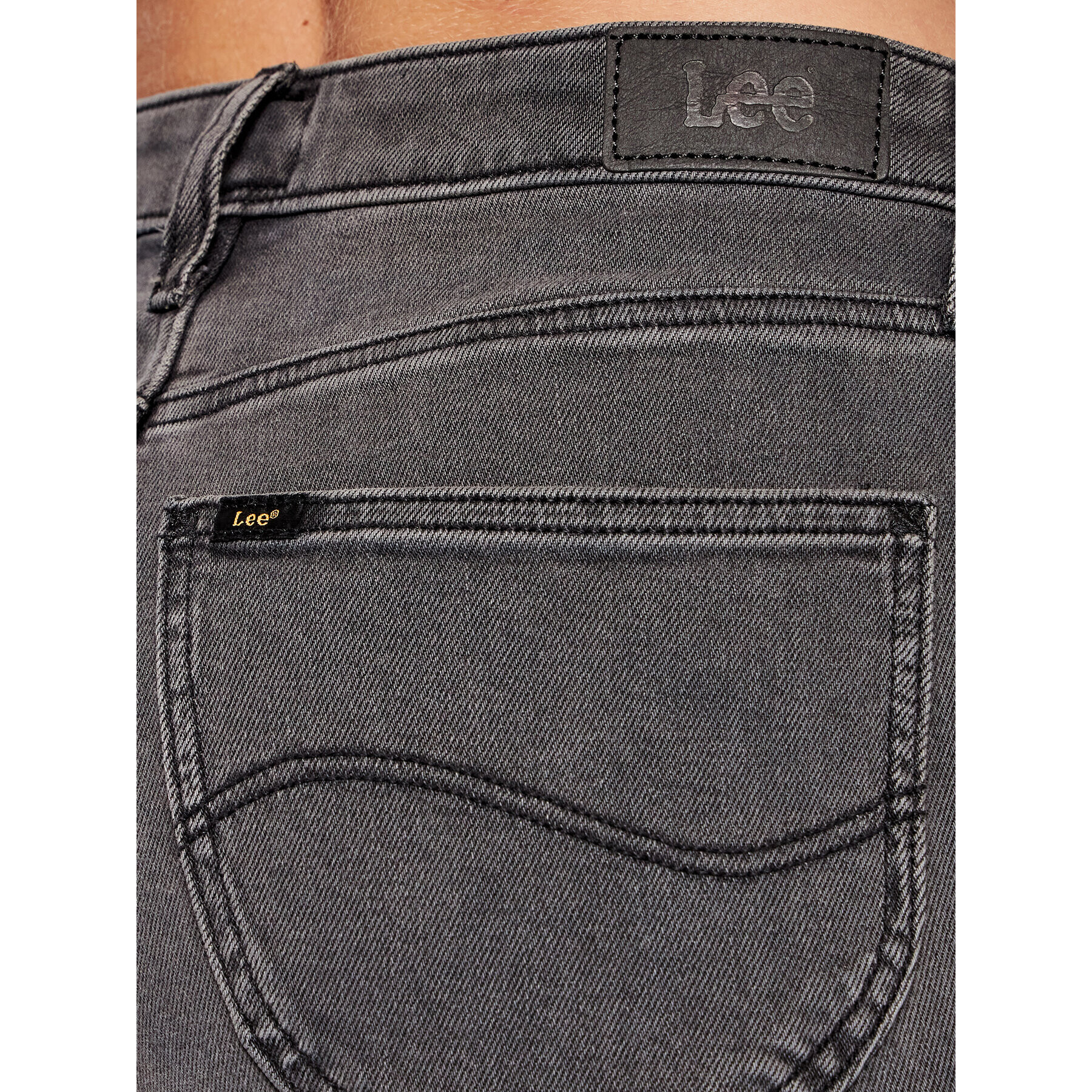 Lee Jeans hlače Carol L30UOKSY Siva Regular Fit - Pepit.si