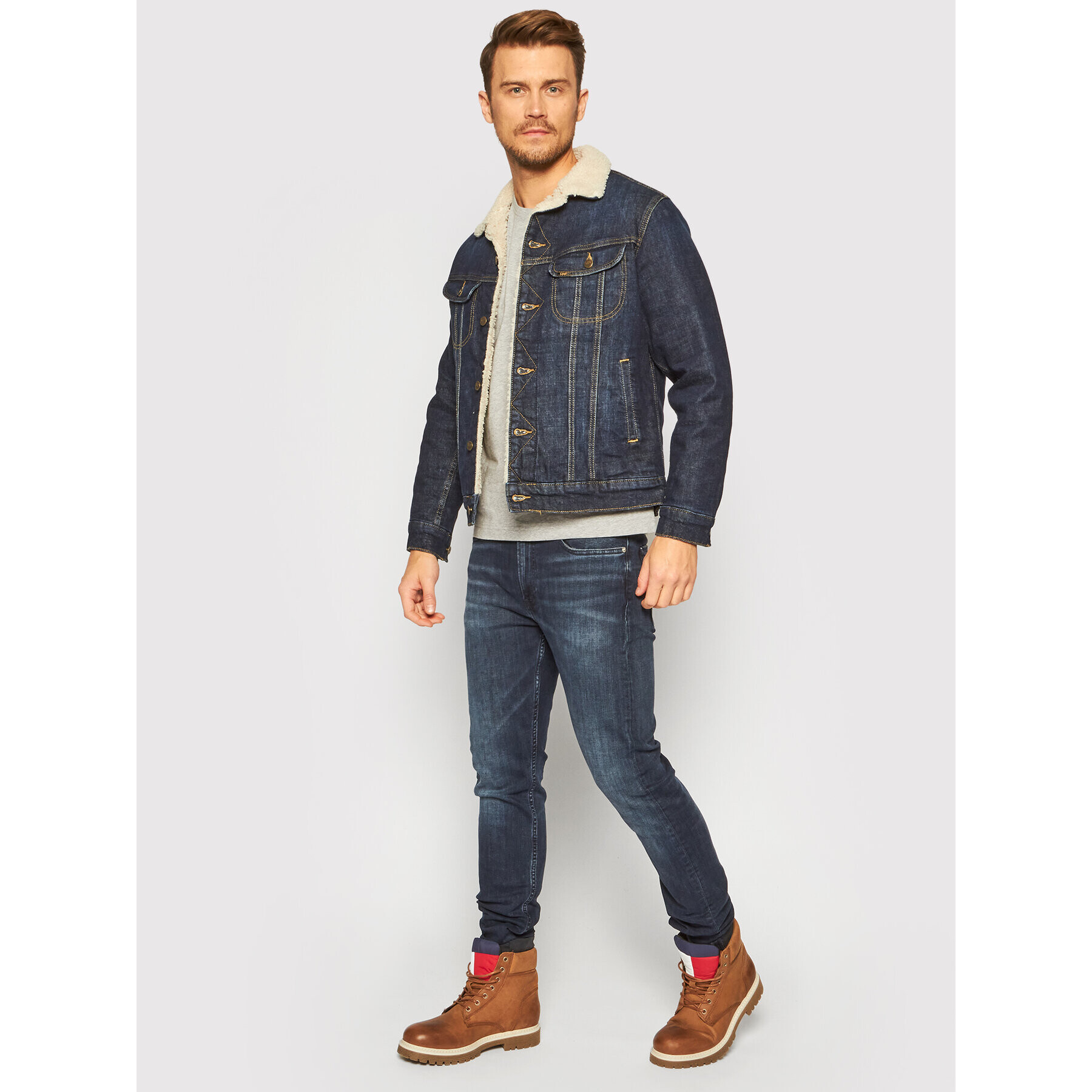 Lee Jeans jakna Sherpa L87APLMH Mornarsko modra Regular Fit - Pepit.si