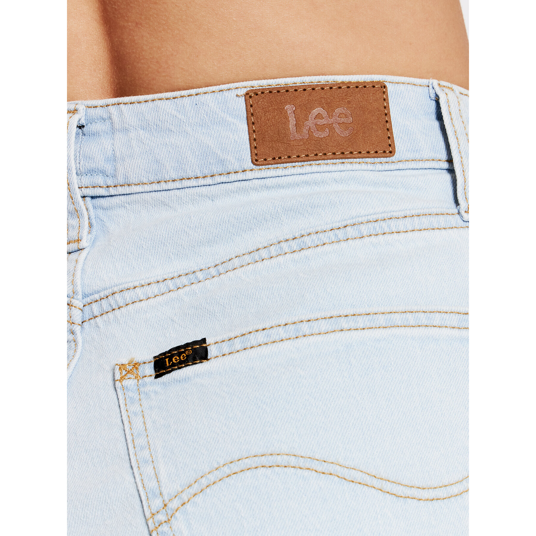 Lee Jeans kratke hlače Carol L37COWVP Modra Regular Fit - Pepit.si