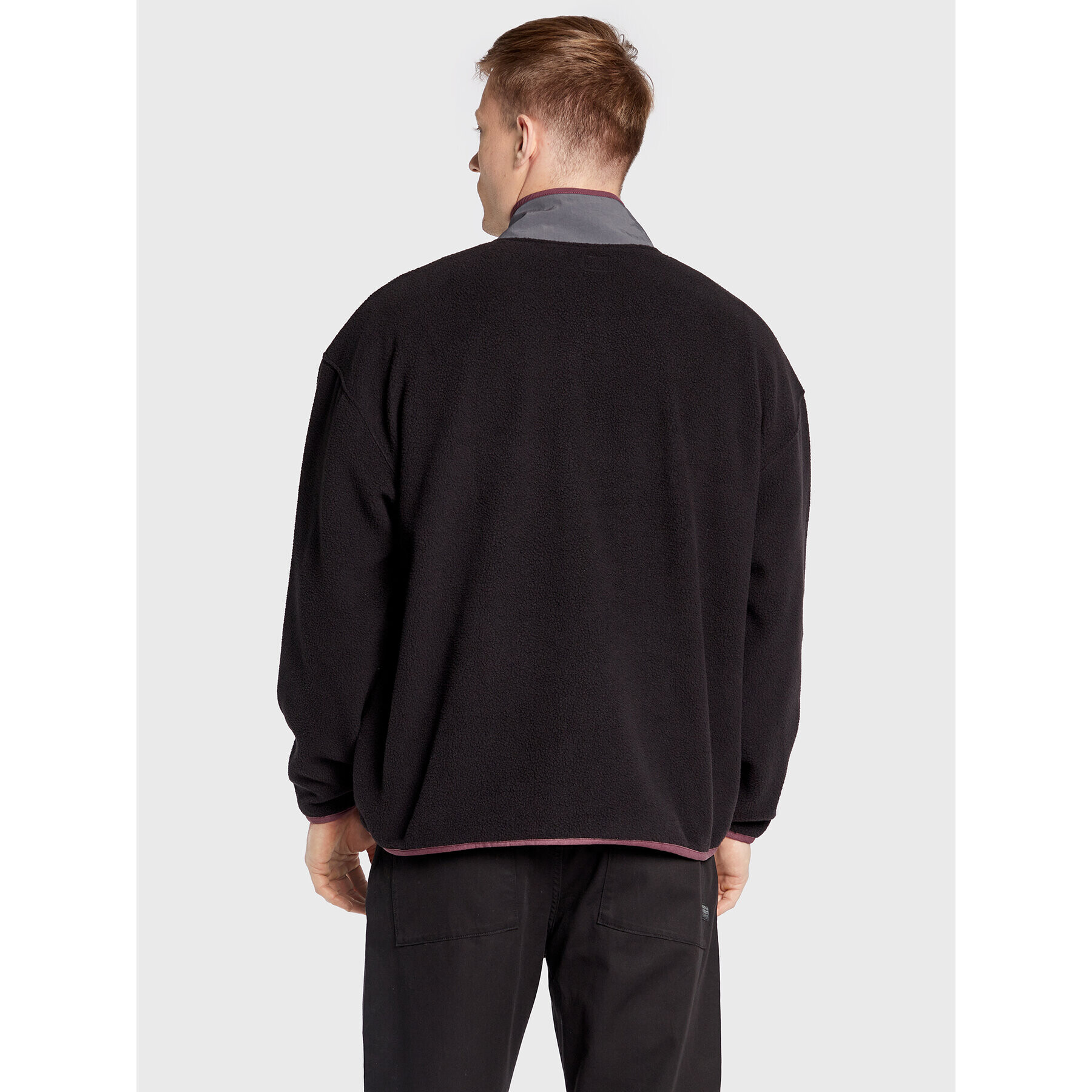 Levi's® Flis Mock Neck A3301-0000 Črna Oversize - Pepit.si