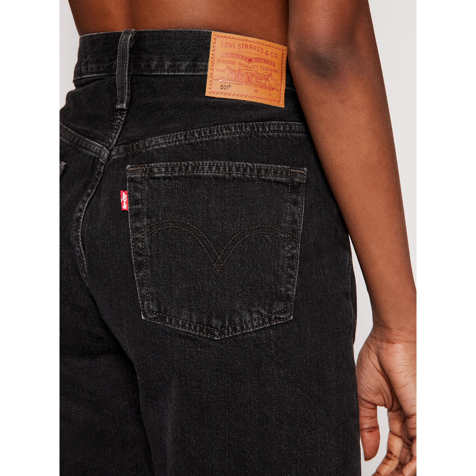 Levi's® Jeans kratke hlače 501™ 85833-0016 Črna Regular Fit - Pepit.si