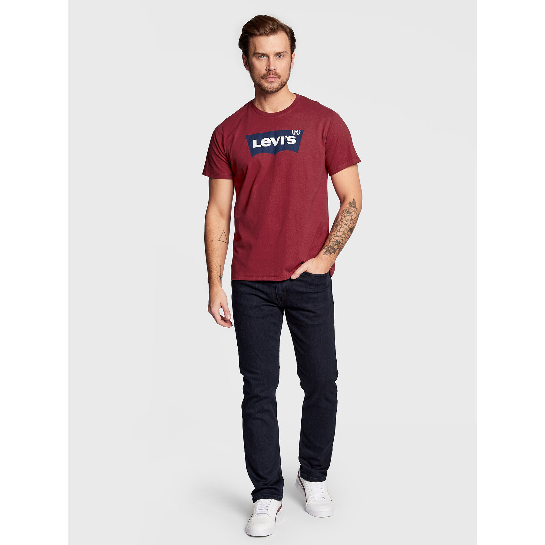 Levi's® Majica Classic Graphic 22491-1190 Rdeča Classic Fit - Pepit.si