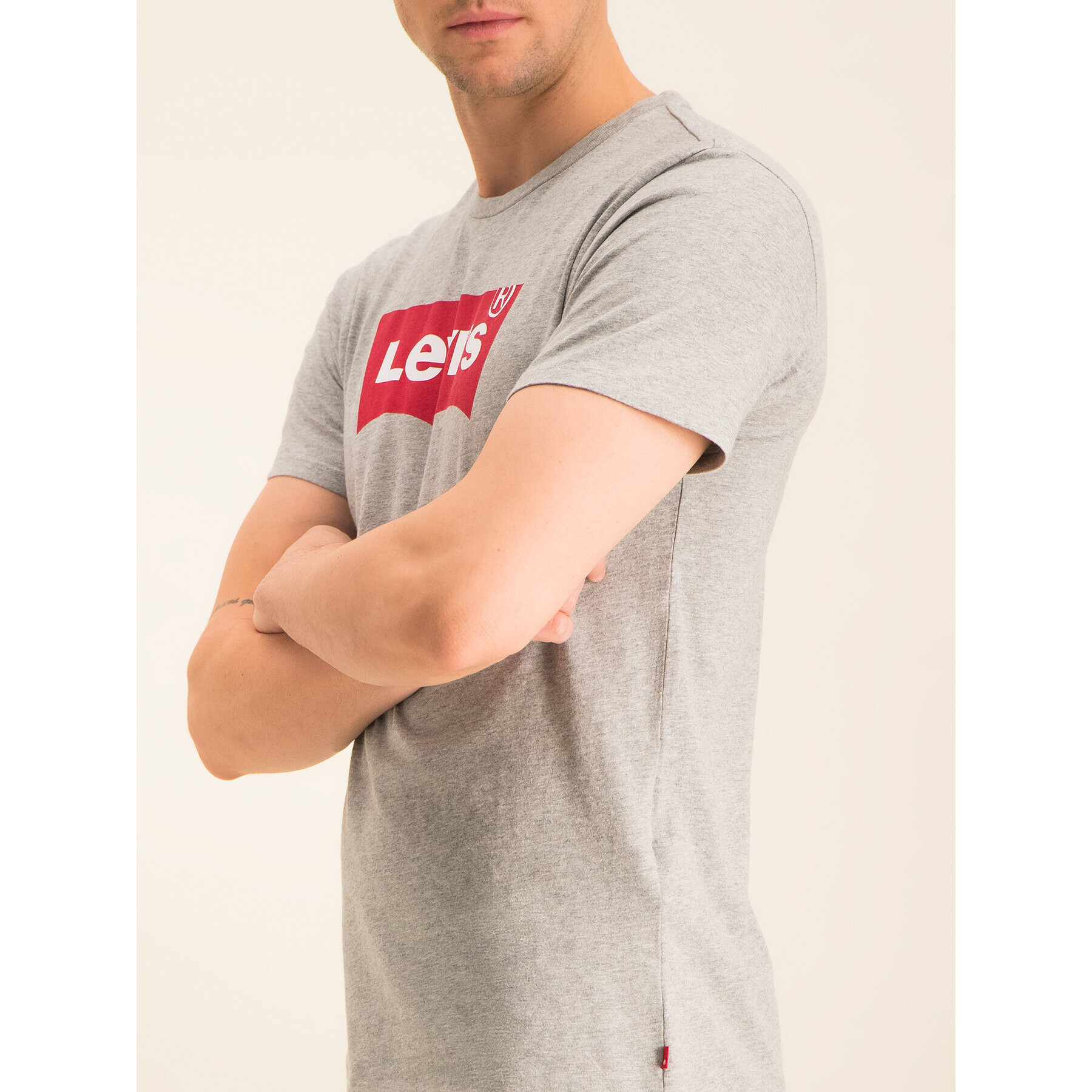 Levi's® Majica Housemark Tee 17783-0138 Siva Regular Fit - Pepit.si