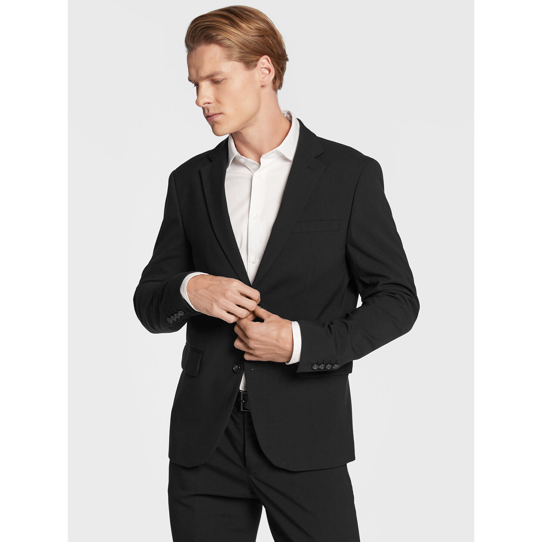 Lindbergh Obleka 30-61040 Črna Slim Fit - Pepit.si