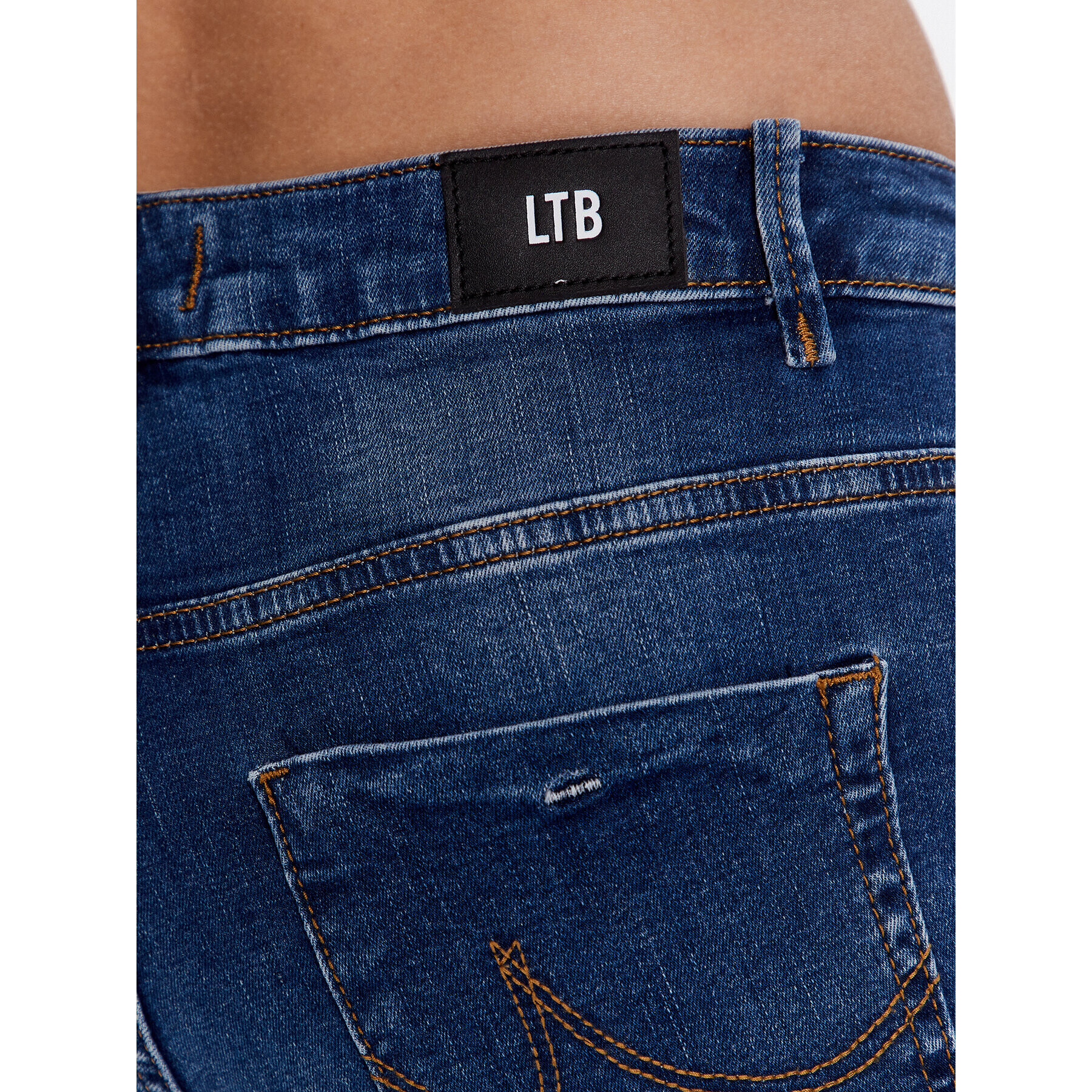 LTB Jeans kratke hlače Judie 60136 14946 Modra Slim Fit - Pepit.si