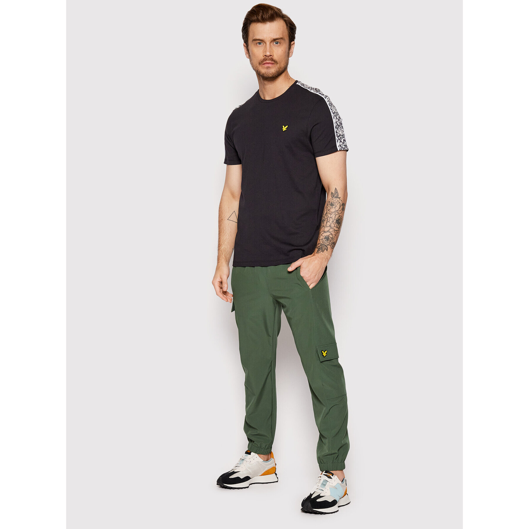 Lyle & Scott Spodnji del trenirke Retro Utility TR1673SP Zelena Regular Fit - Pepit.si