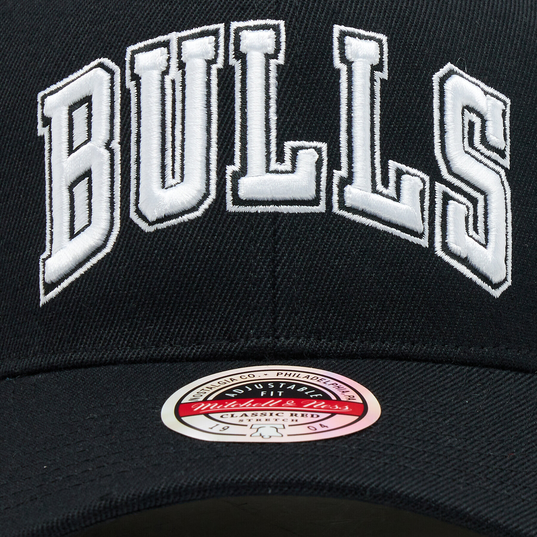 Mitchell & Ness Kapa s šiltom Chicago Bulls 6HSSFH21HW009 Črna - Pepit.si