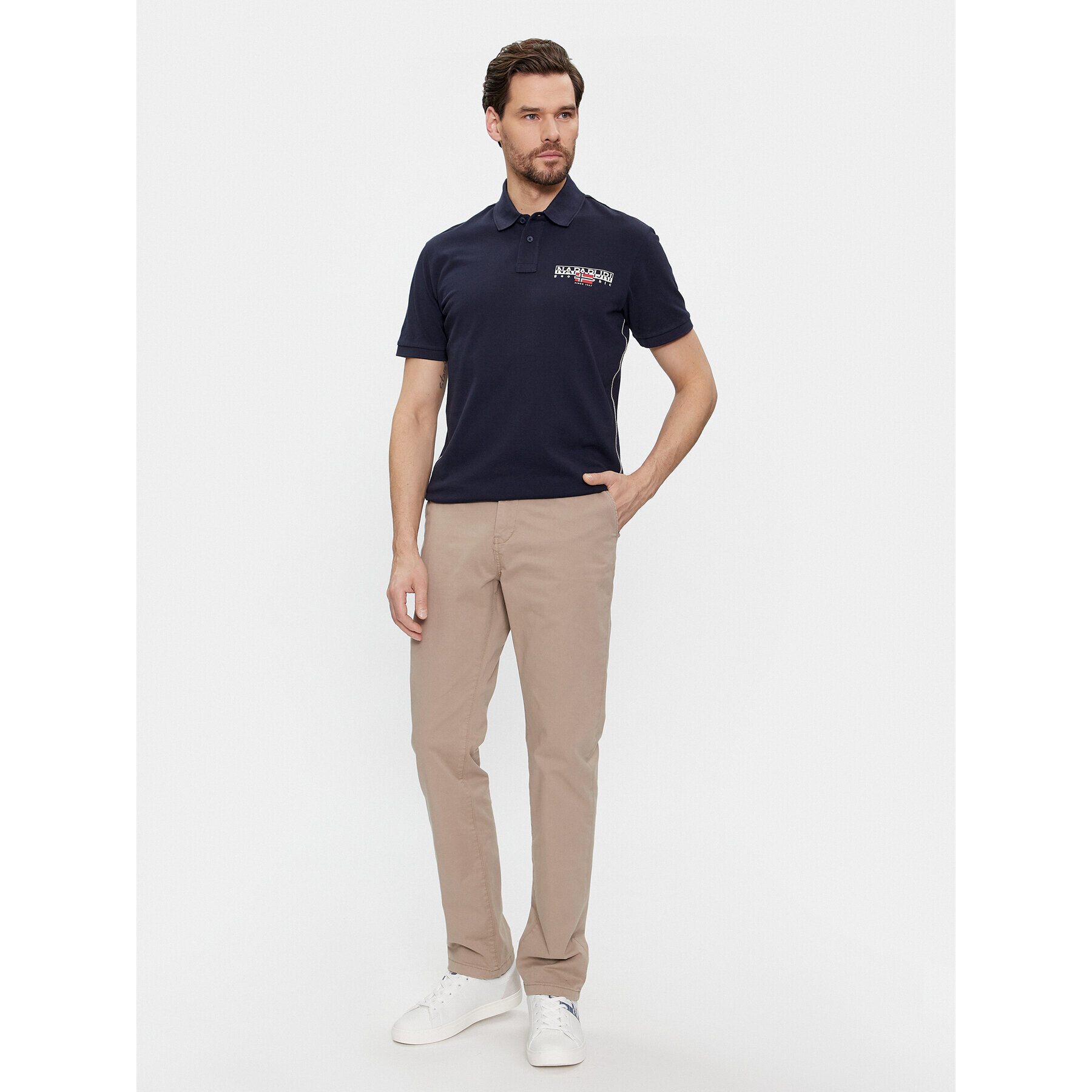 Napapijri Chino hlače Puyo NP0A4H1F Bež Slim Fit - Pepit.si