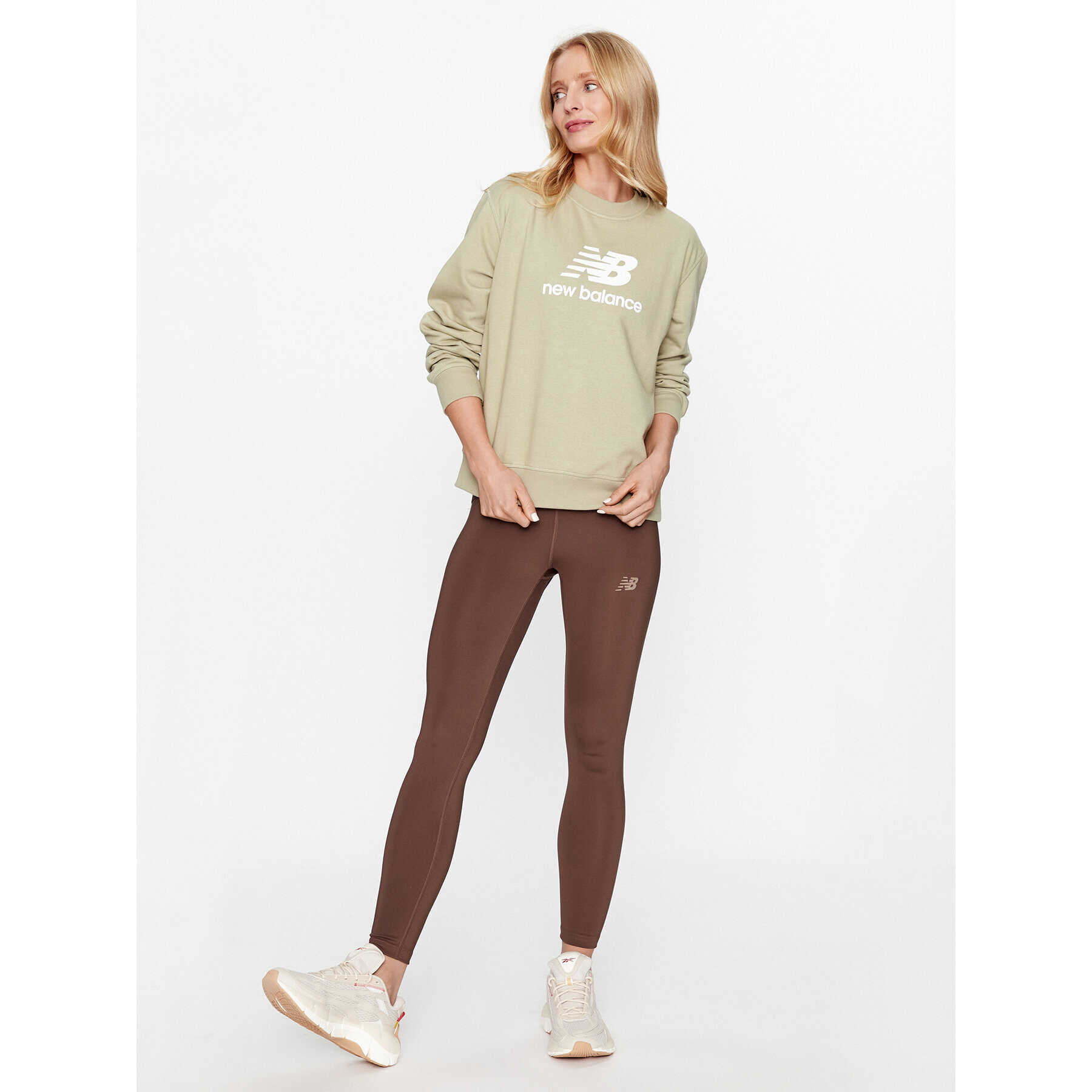 New Balance Jopa Essentials Stacked Logo French Terry Crewneck WT31532 Zelena Regular Fit - Pepit.si