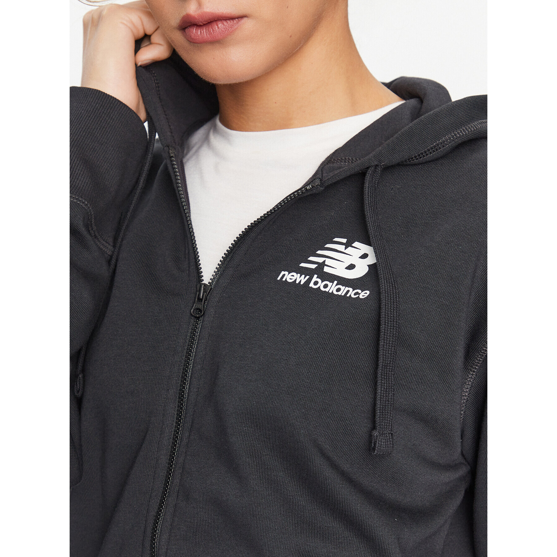 New Balance Jopa NB Essentials Stacked Logo Full Zip Hoodie WJ31530 Črna Regular Fit - Pepit.si