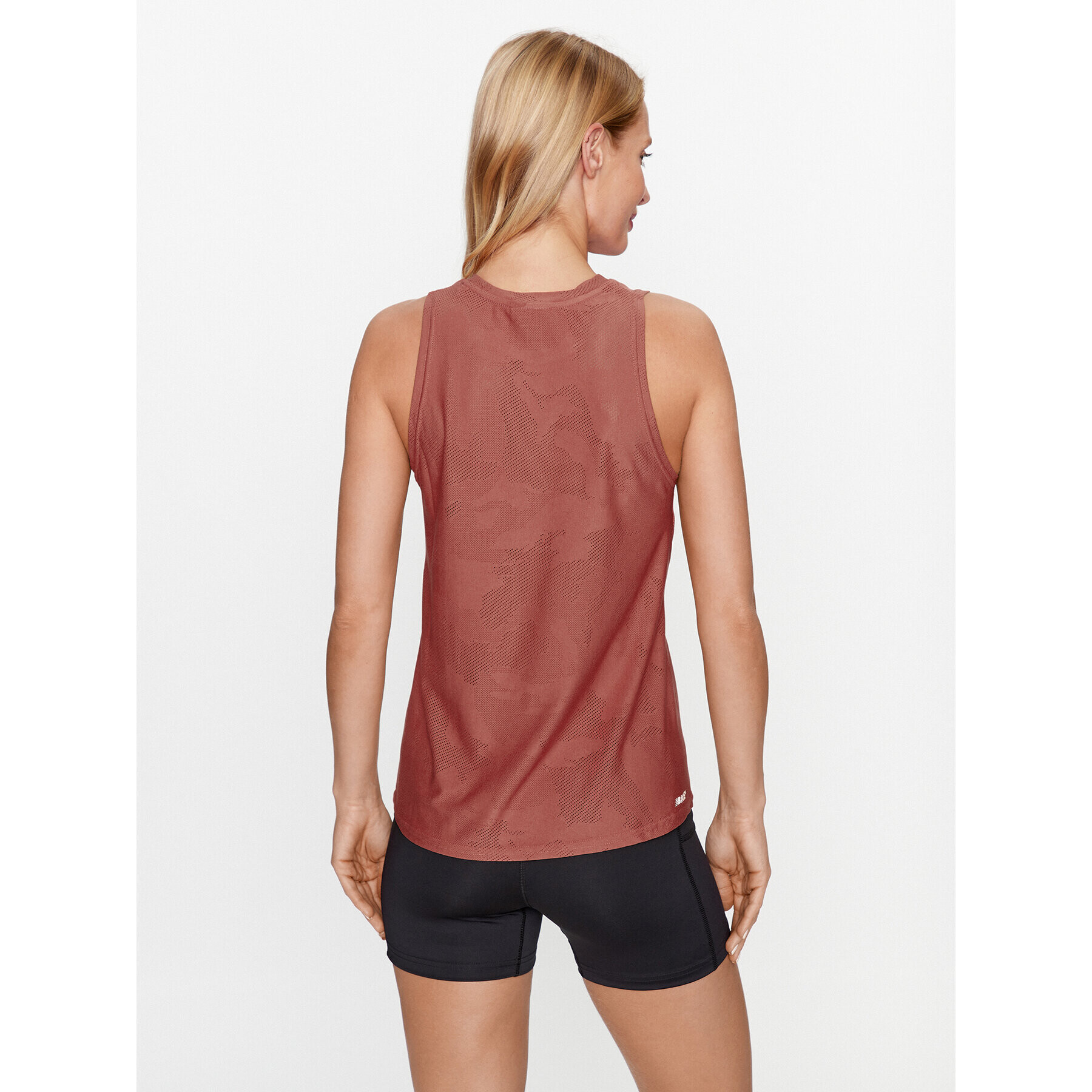 New Balance Top Q Speed Jacquard Tank WT33280 Rdeča Regular Fit - Pepit.si