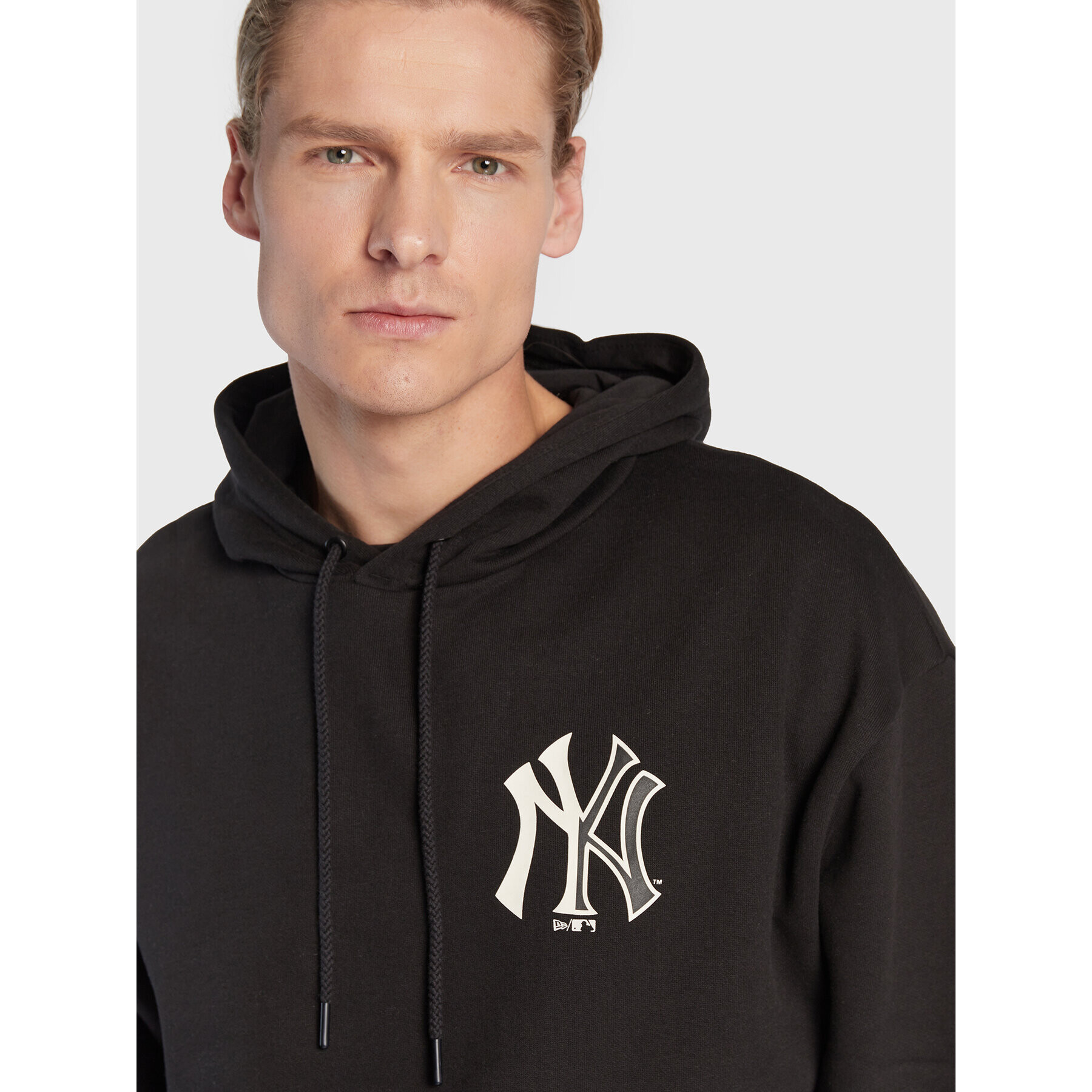 New Era Jopa New York Yankees MLB Team Logo 60284625 Črna Oversize - Pepit.si