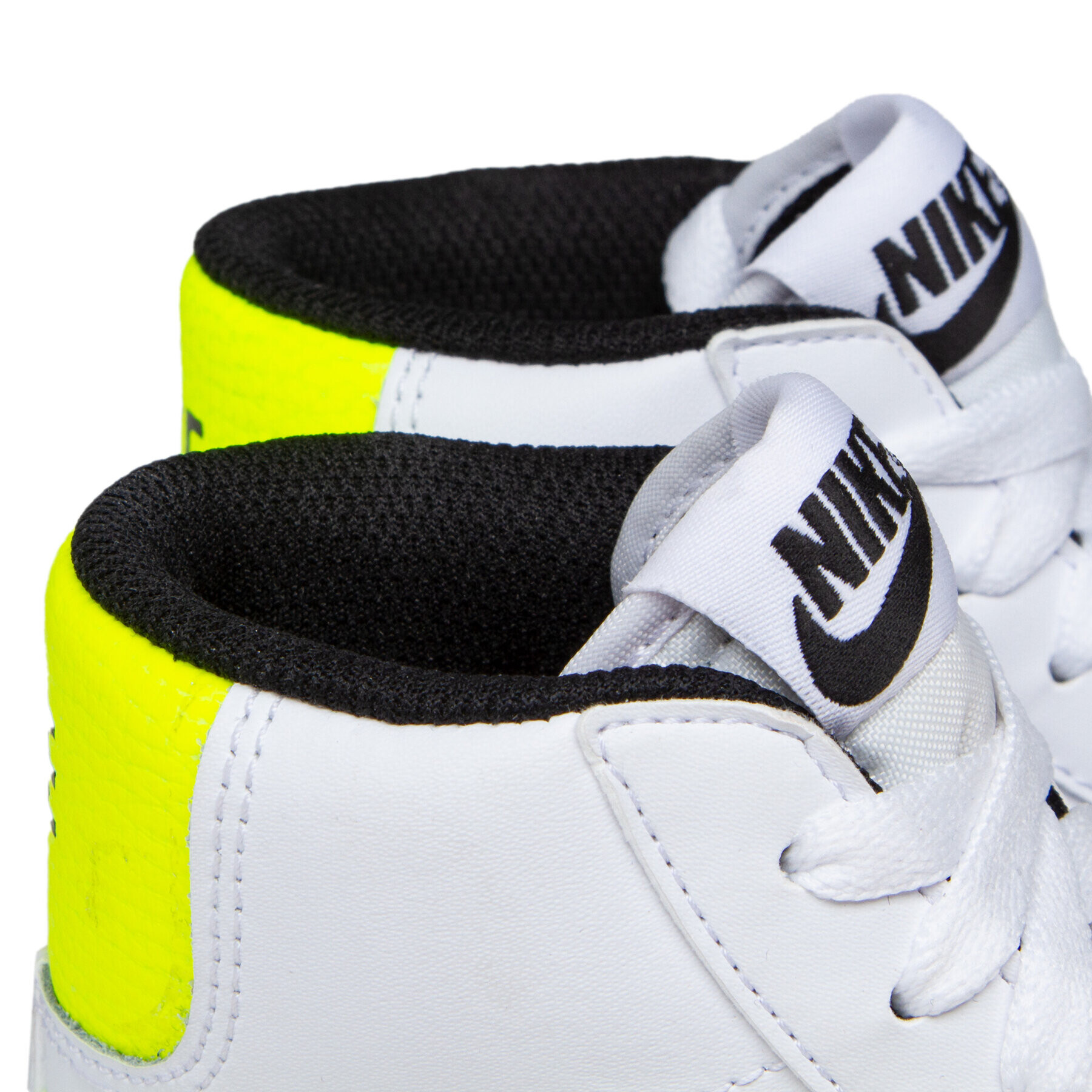 Nike Čevlji Blazer Mid Gs DB4677 100 Bela - Pepit.si