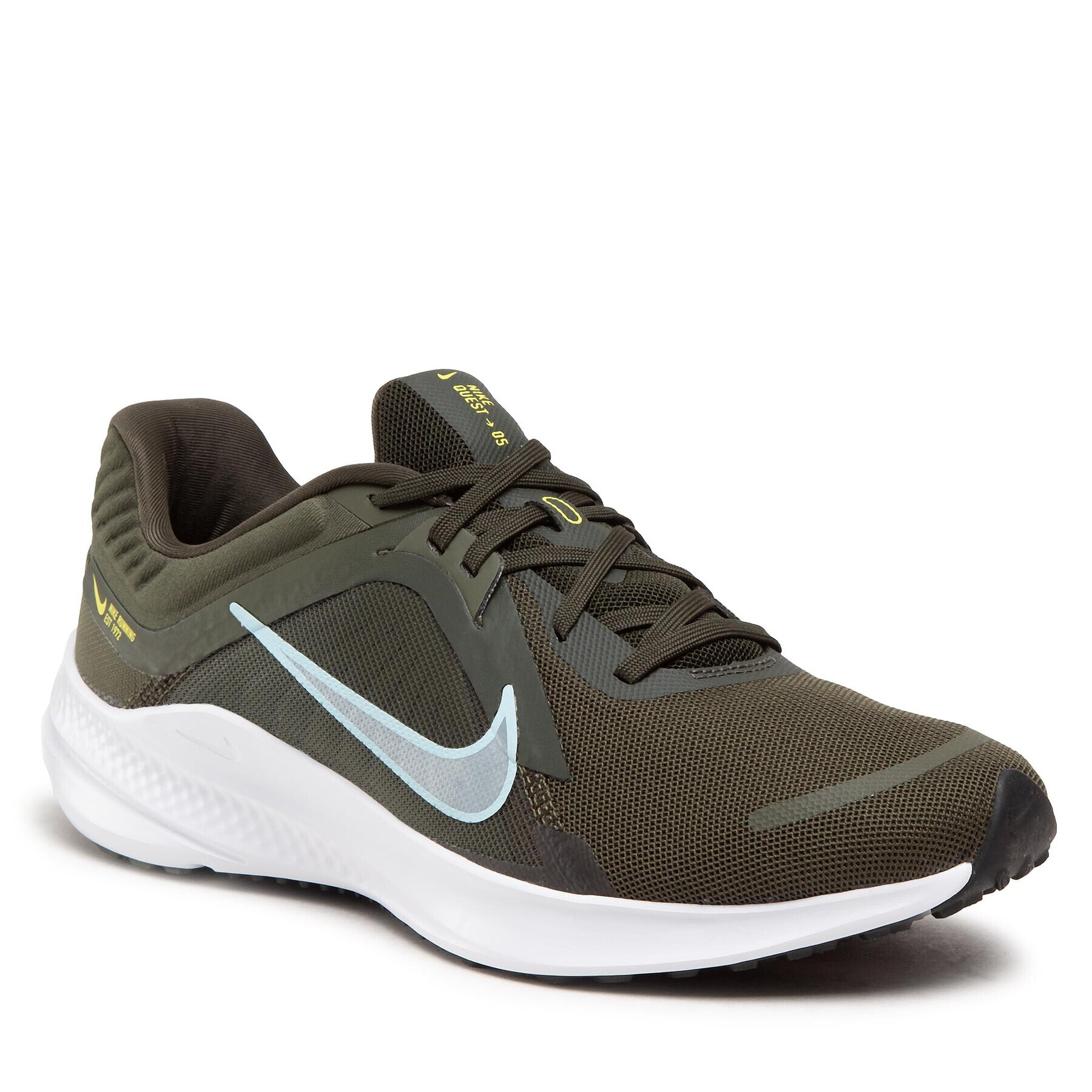 Nike Čevlji Quest 5 DD0204 300 Khaki - Pepit.si