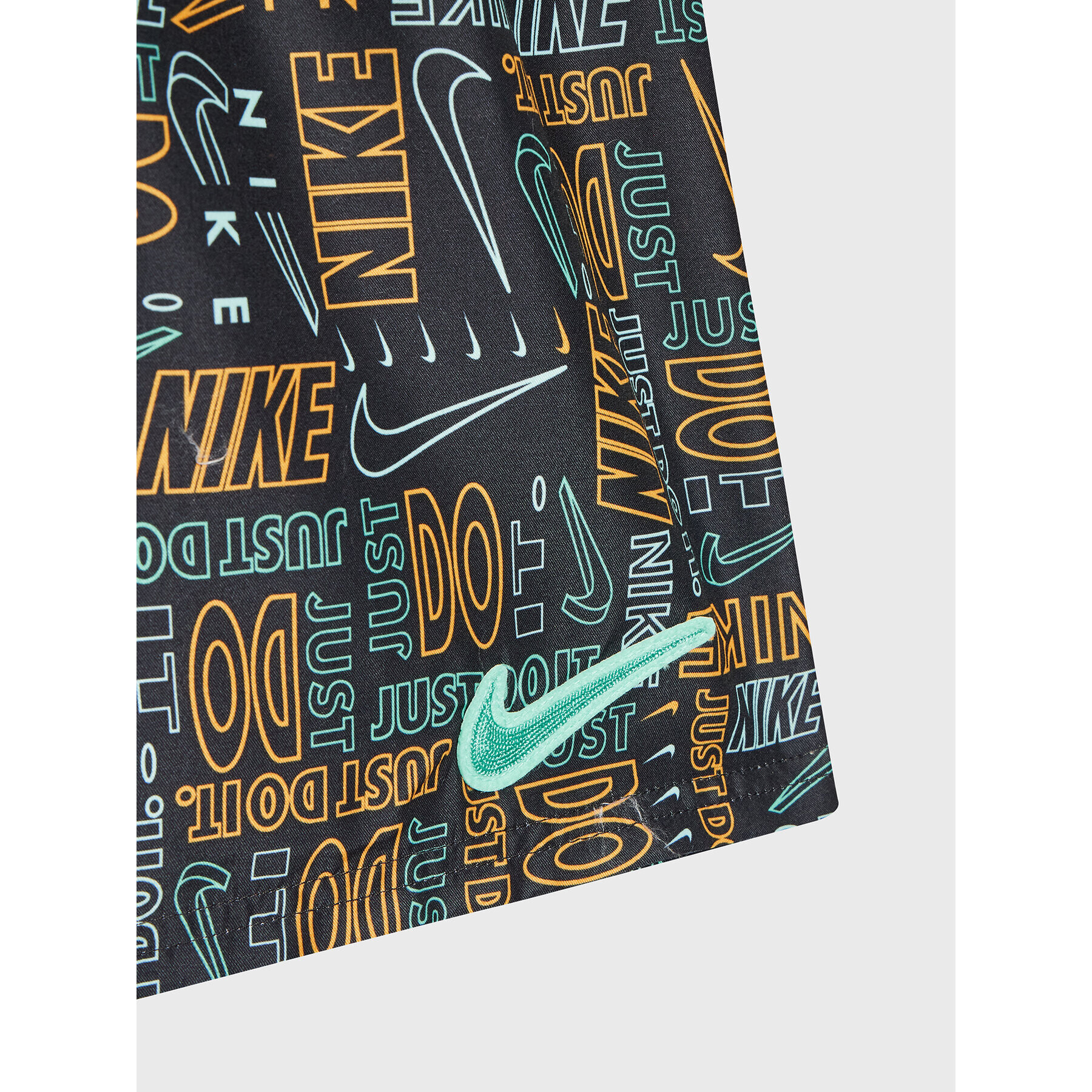 Nike Kopalne hlače Logo Mashup NESSC791 Črna Regular Fit - Pepit.si