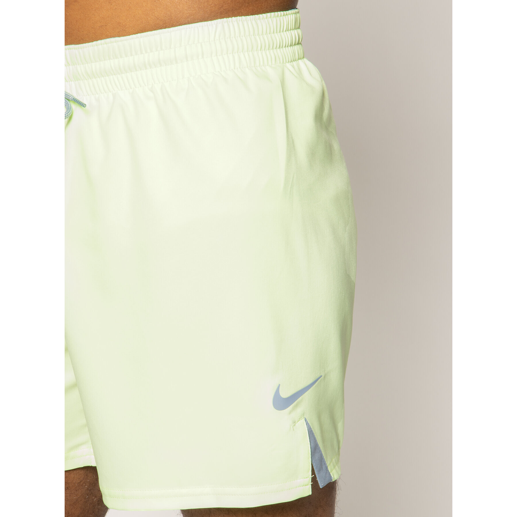 Nike Kopalne hlače Solid Vital NESS9431 Rumena Regular Fit - Pepit.si